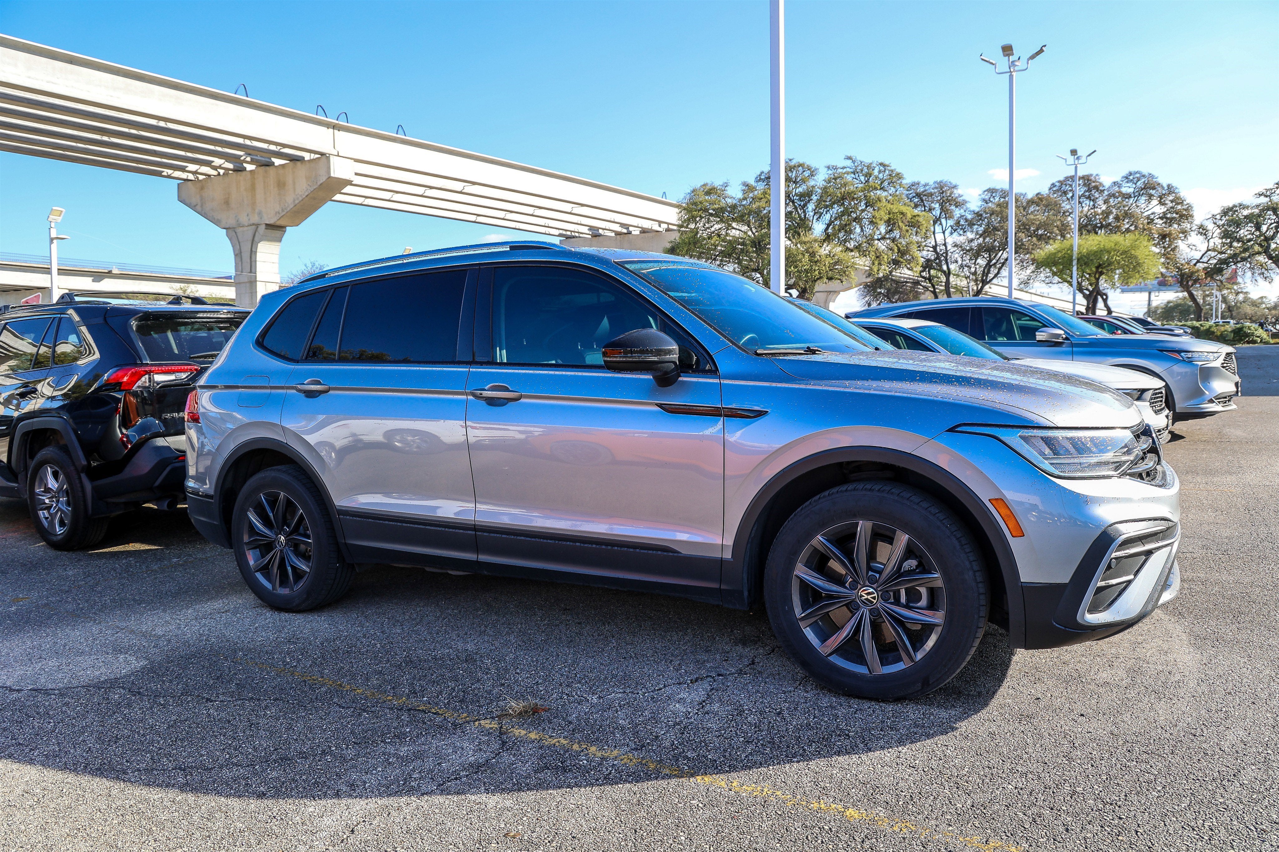 2023 Volkswagen Tiguan SE