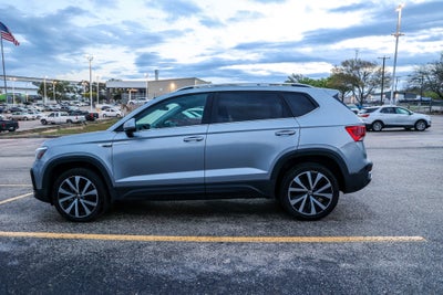 2024 Volkswagen Taos SE