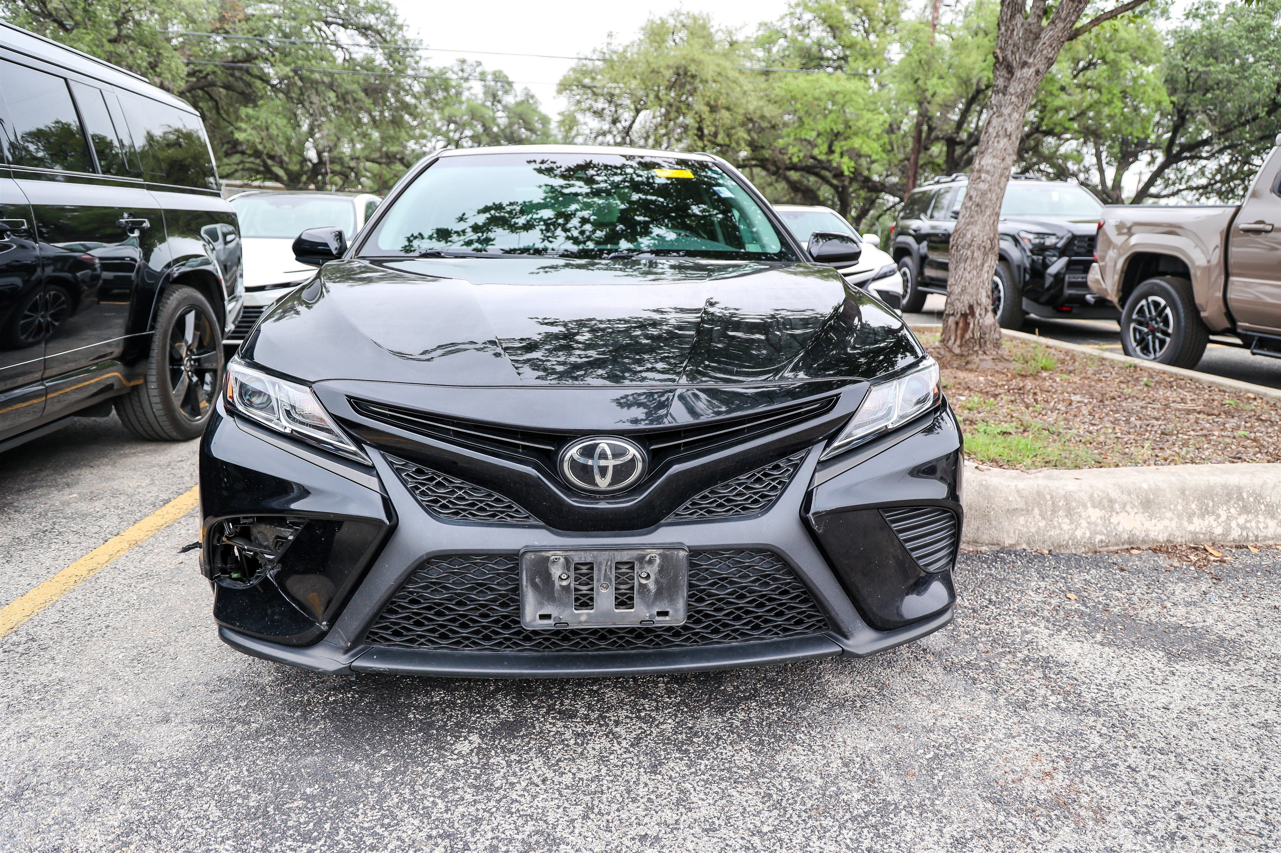 2018 Toyota CAMRY SE