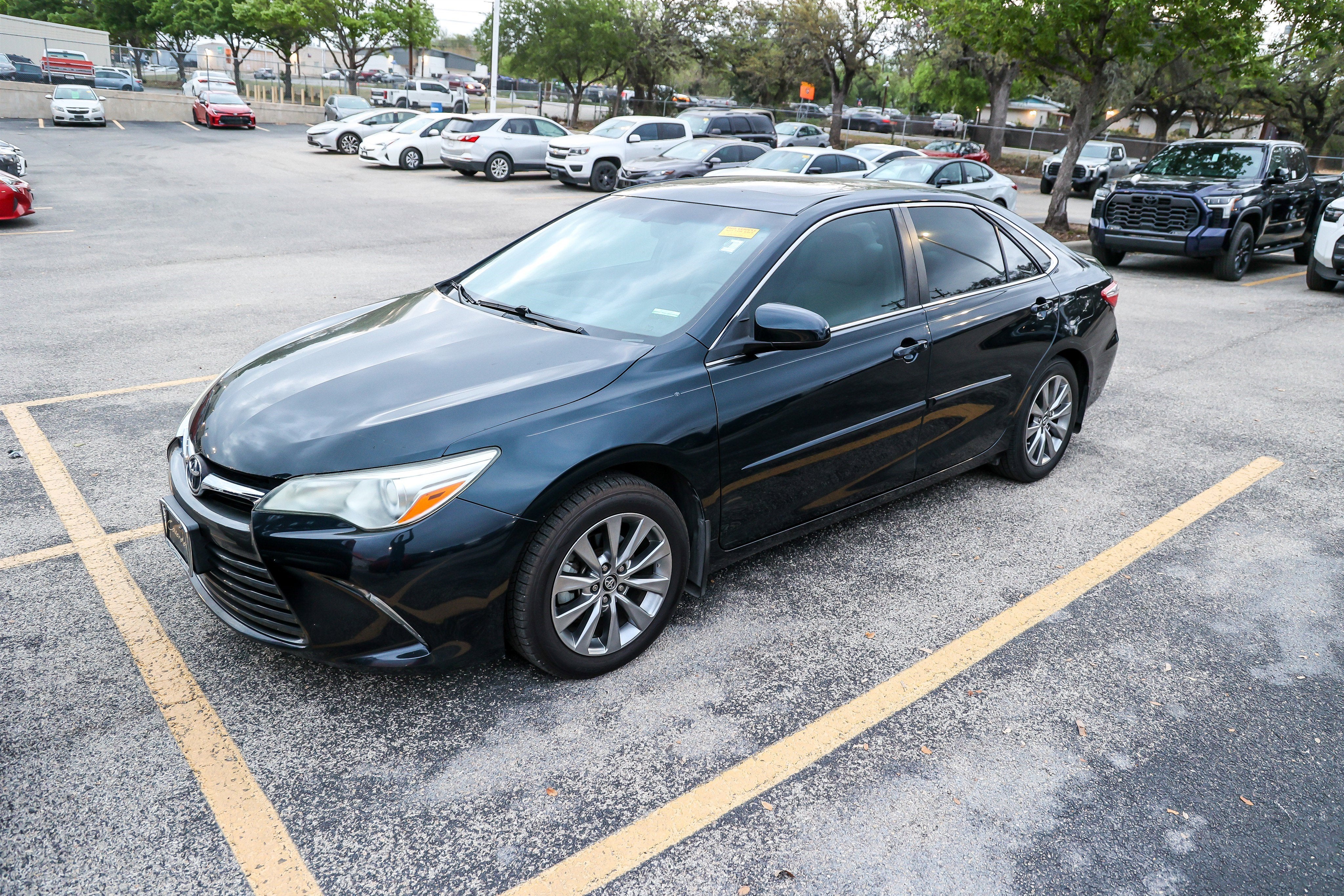 2017 Toyota CAMRY SE