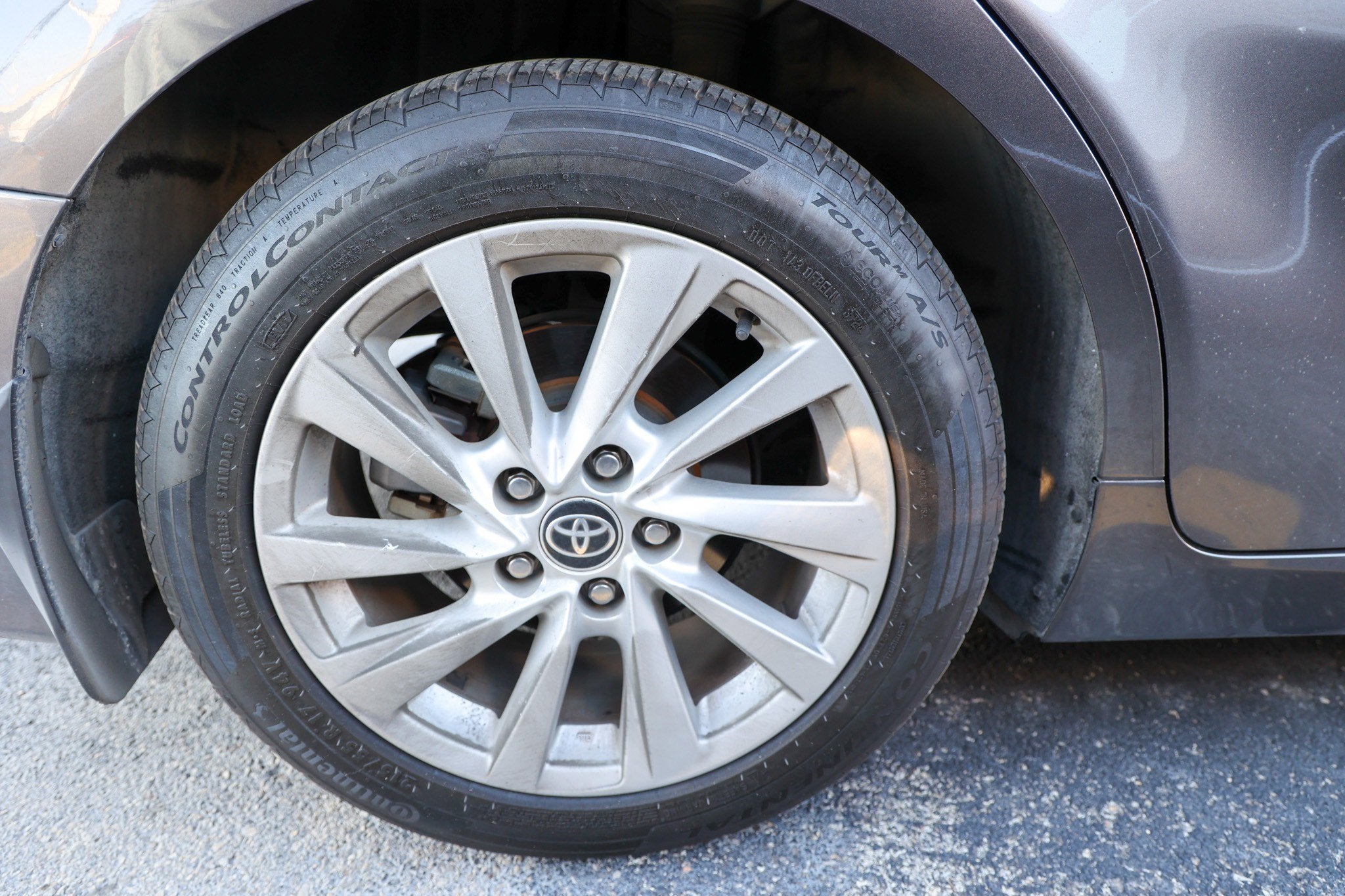 2023 Toyota CAMRY LE