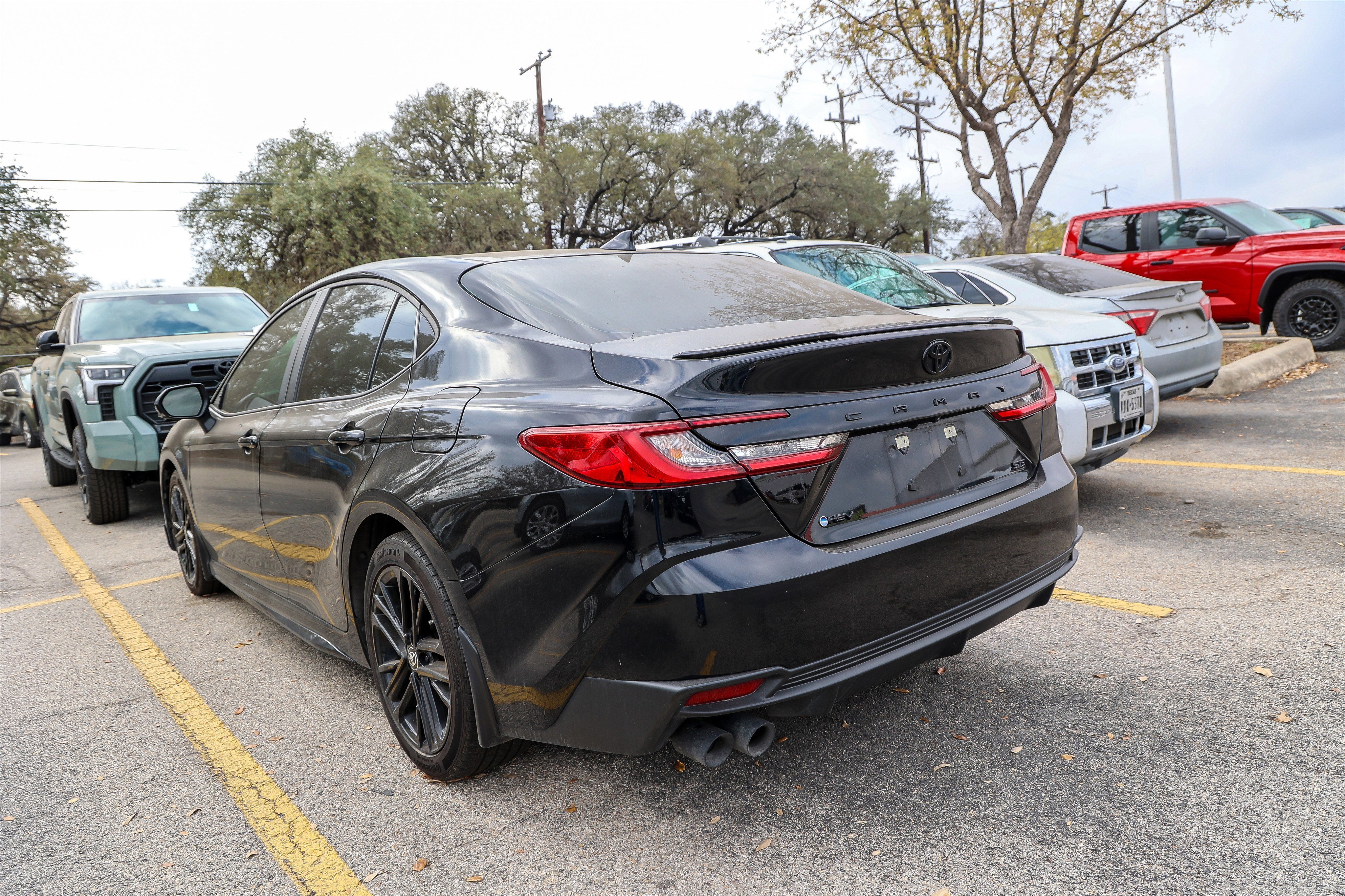 2025 Toyota CAMRY SE