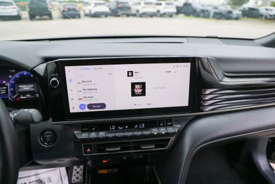 2025 Toyota CAMRY XSE
