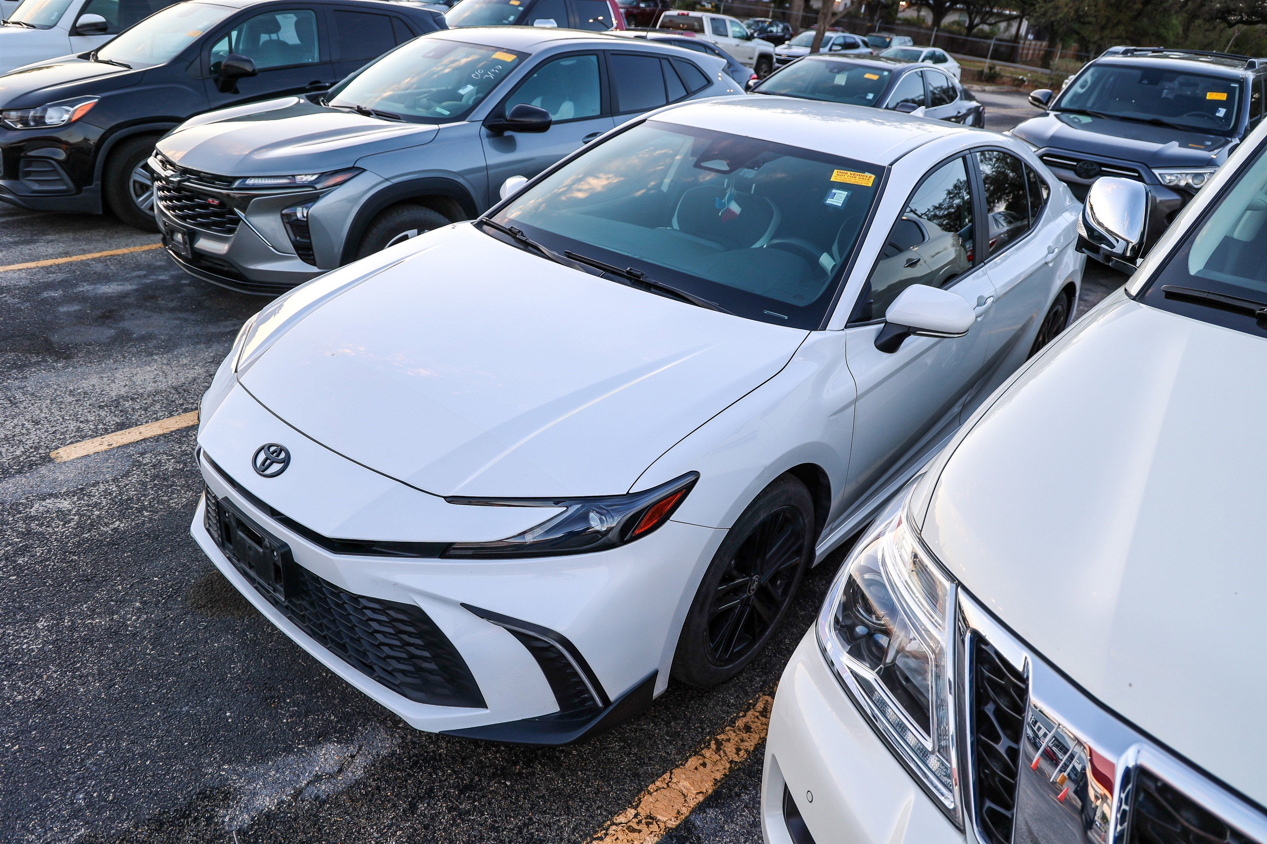 2025 Toyota Camry SE