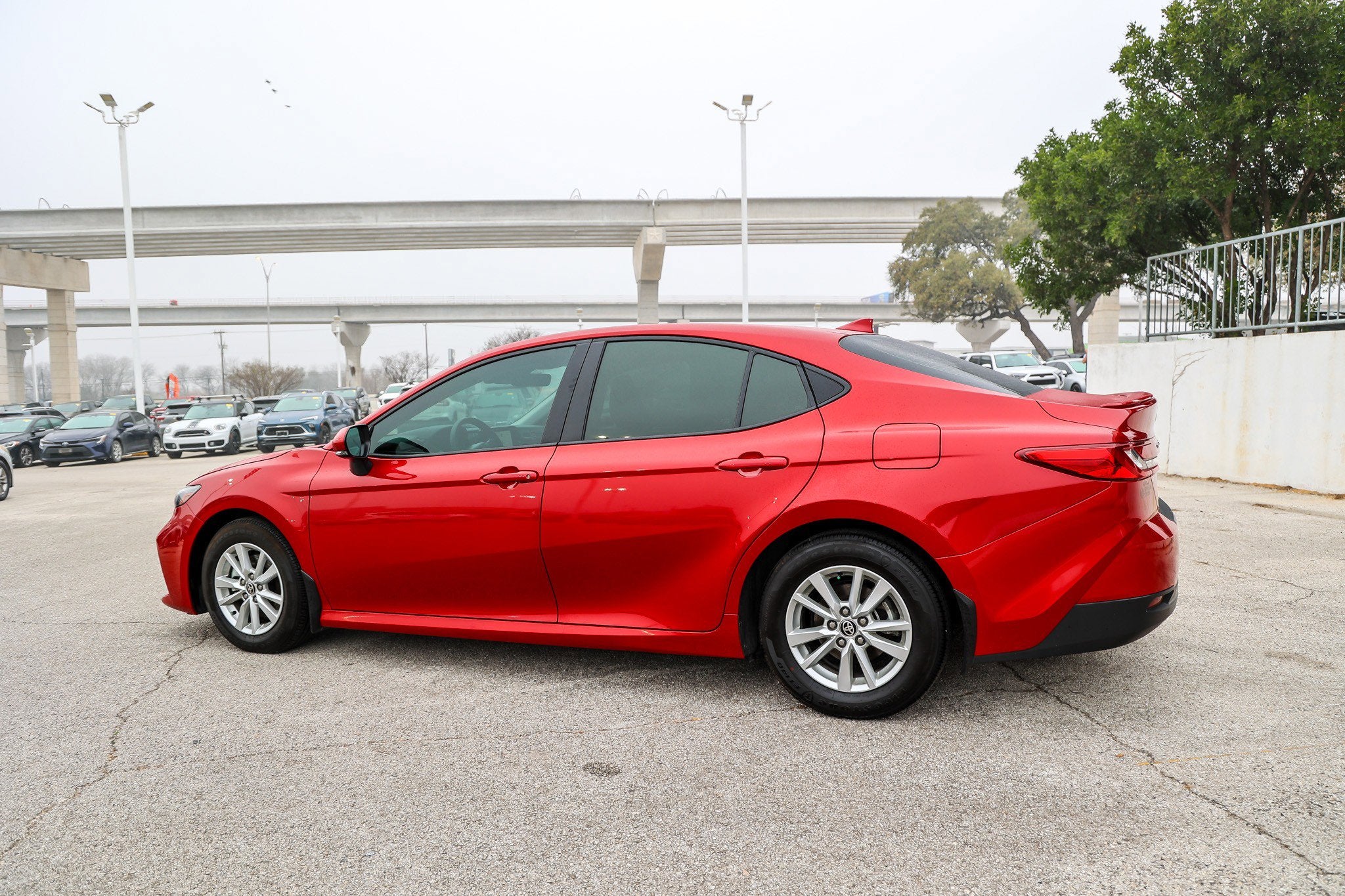 2025 Toyota CAMRY LE