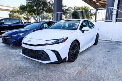 2025 Toyota Camry SE