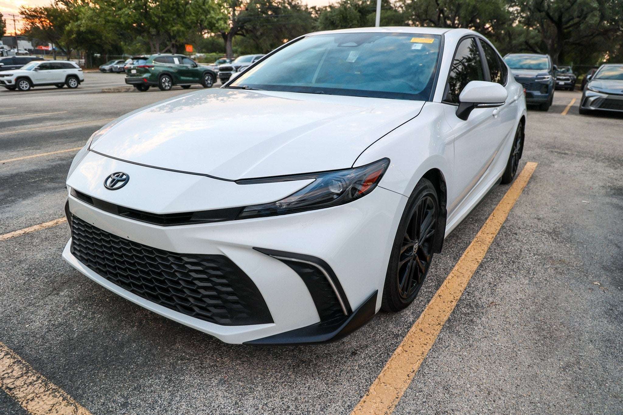 2025 Toyota Camry SE