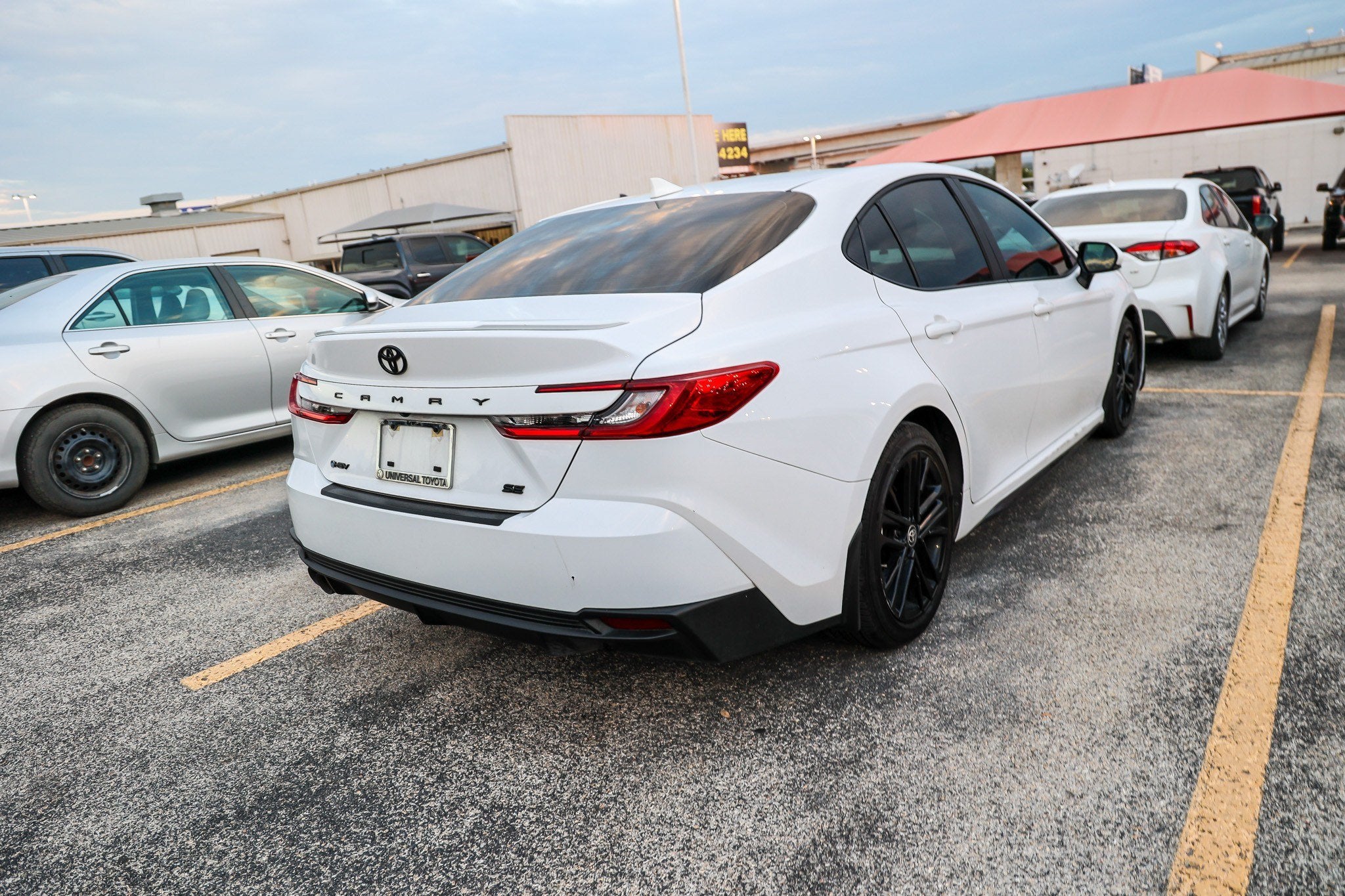 2025 Toyota Camry SE