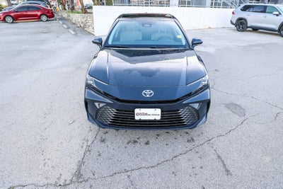 2025 Toyota CAMRY XLE