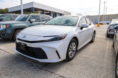 2025 Toyota CAMRY LE