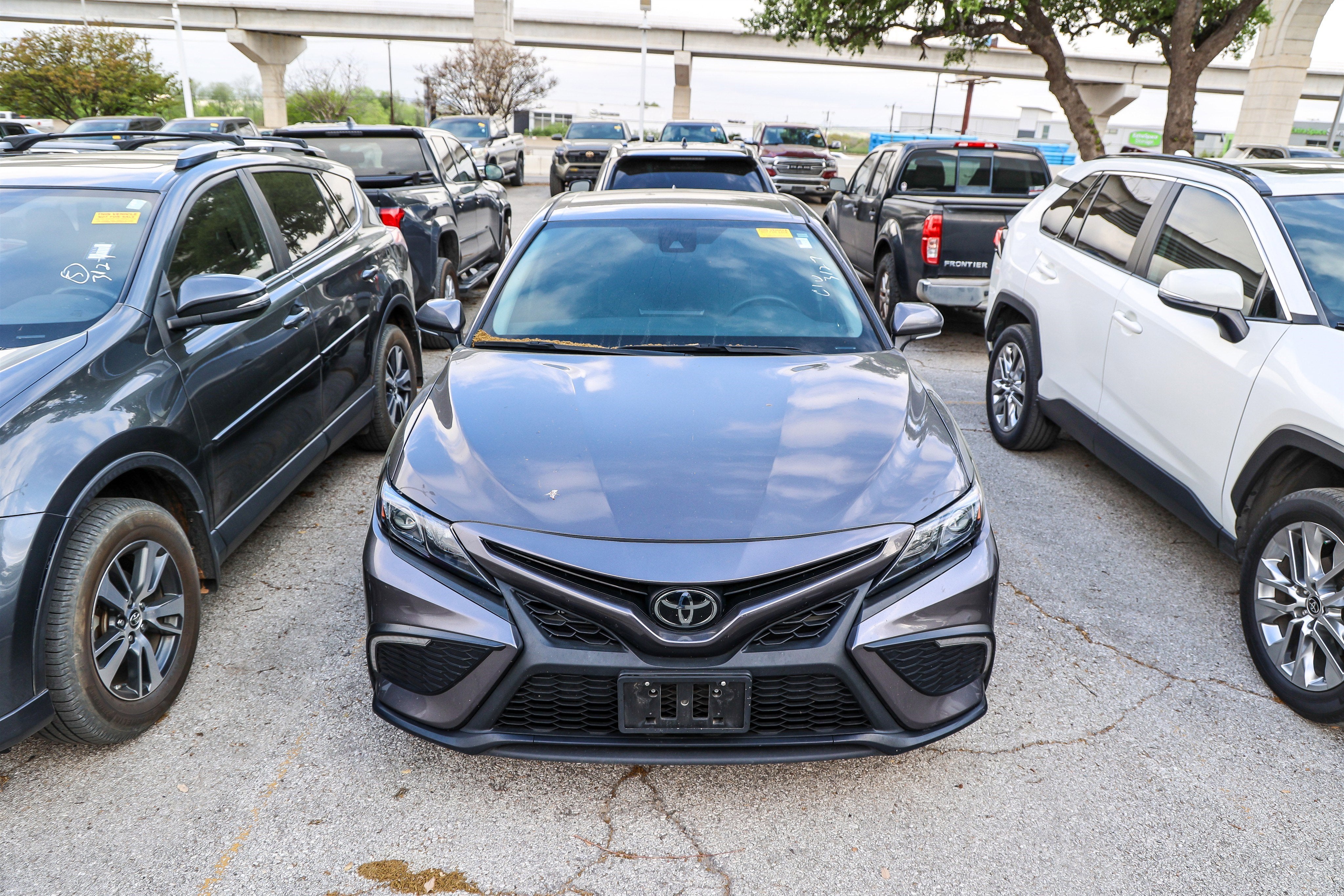 2023 Toyota CAMRY SE