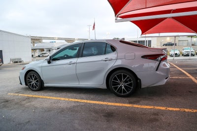 2023 Toyota CAMRY SE