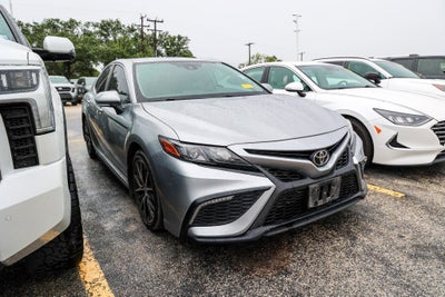2024 Toyota Camry SE
