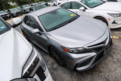 2024 Toyota Camry SE
