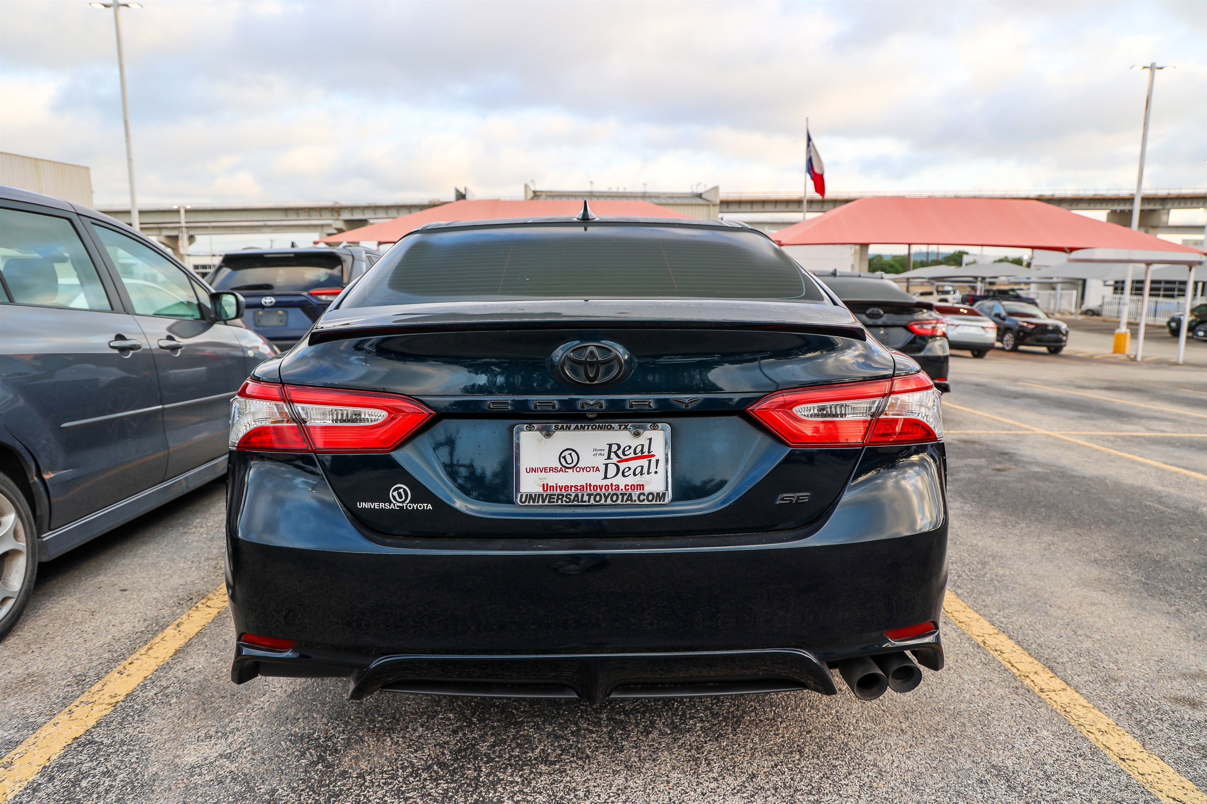 2020 Toyota Camry SE
