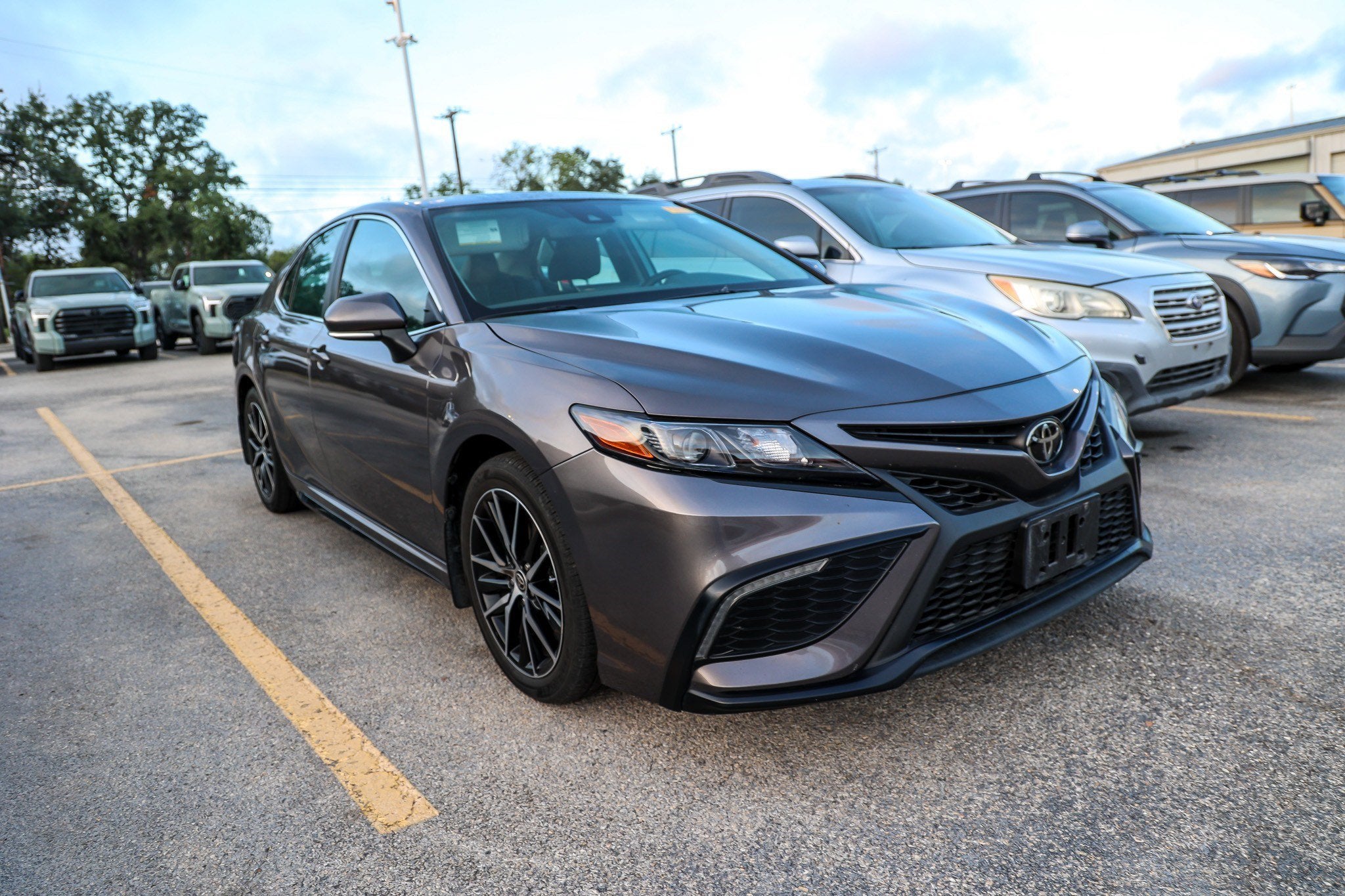 2023 Toyota Camry SE