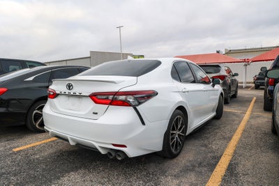 2024 Toyota CAMRY SE
