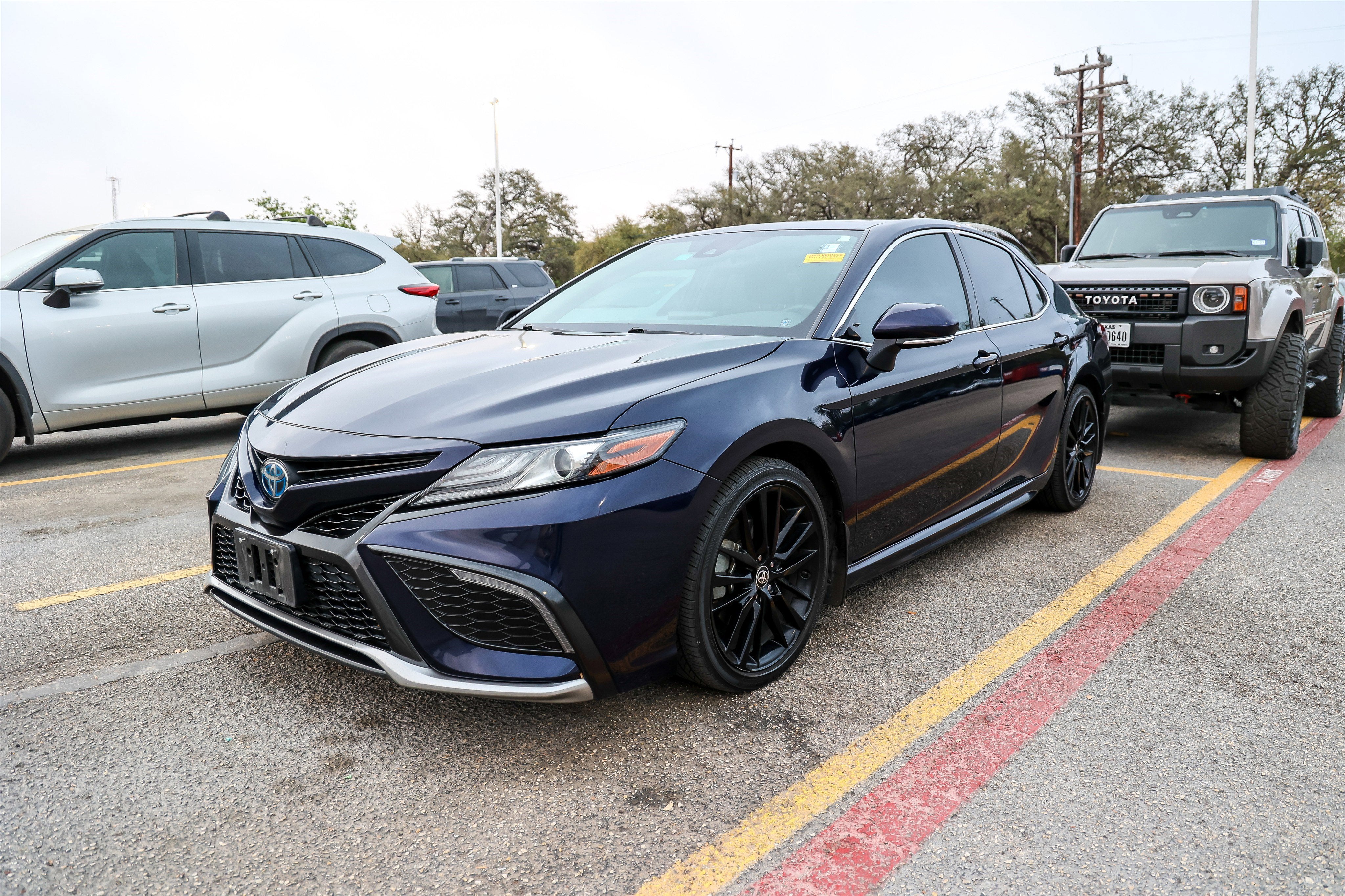 2022 Toyota Camry Hybrid XSE