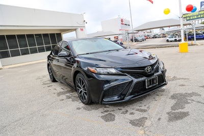 2022 Toyota CAMRY SE