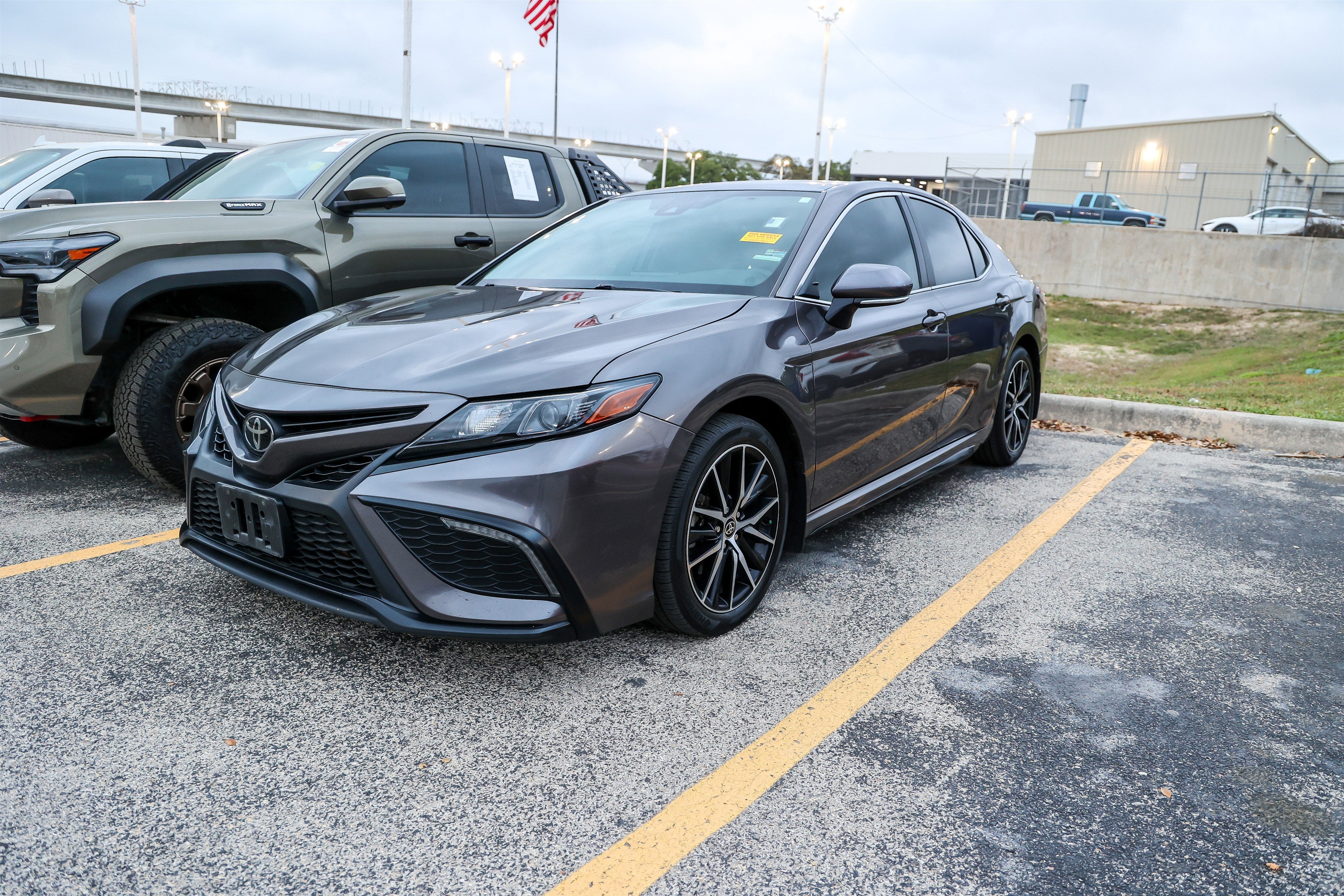 2023 Toyota Camry SE