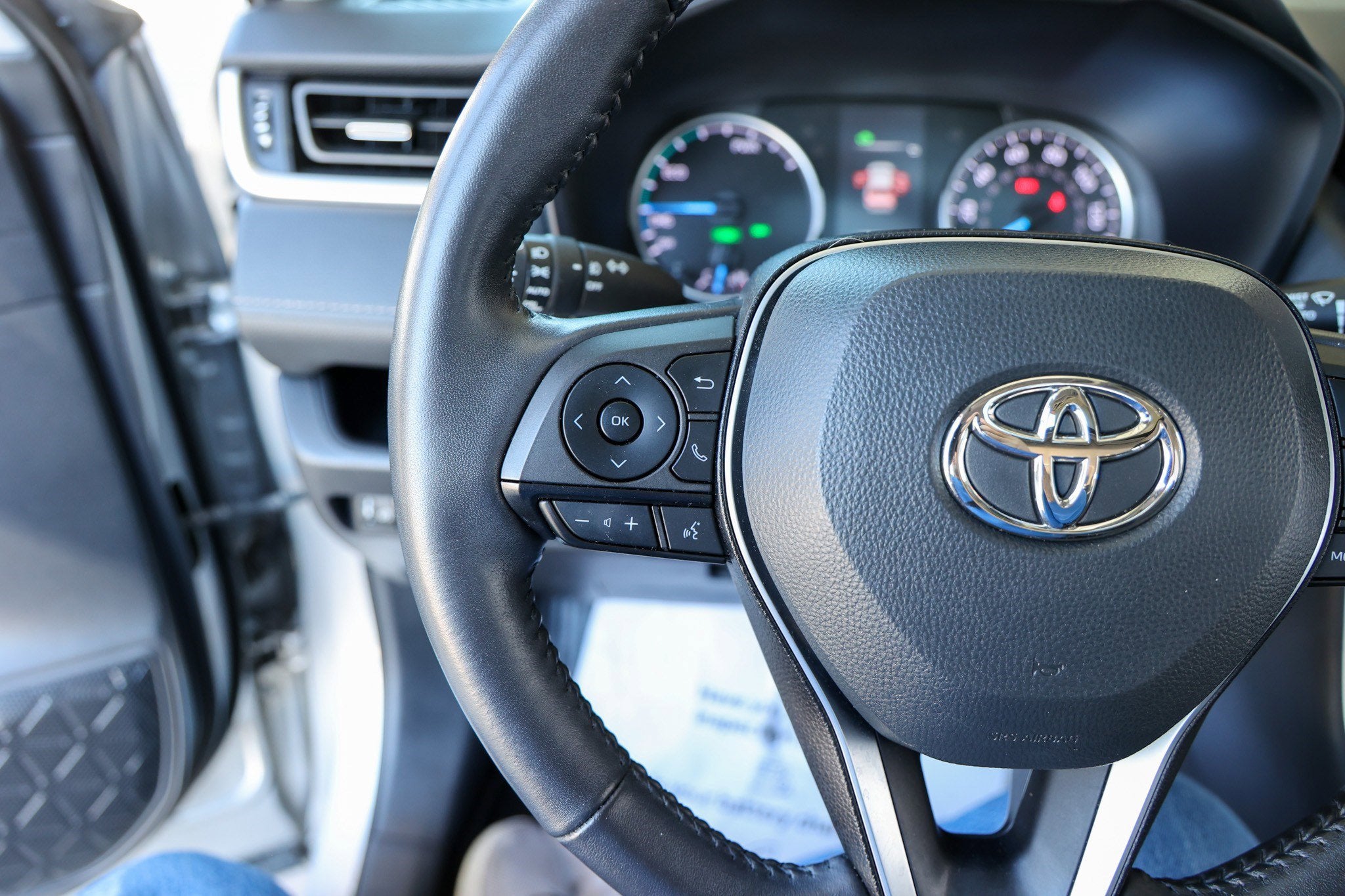 2022 Toyota RAV4 HYBRID Hybrid XLE Premium