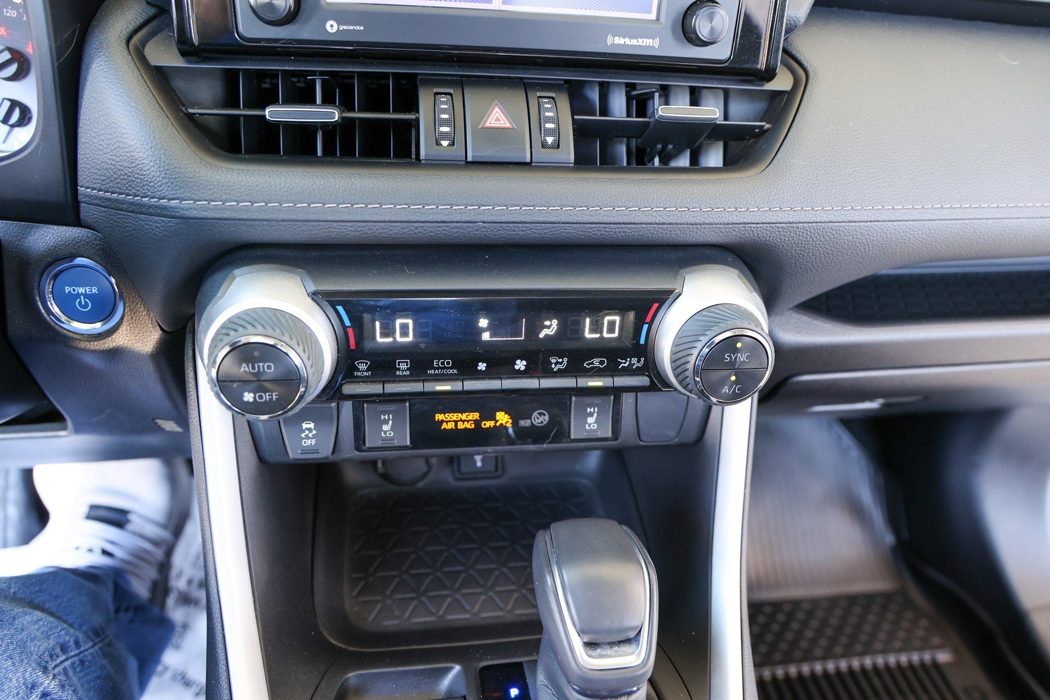 2022 Toyota RAV4 HYBRID Hybrid XLE Premium