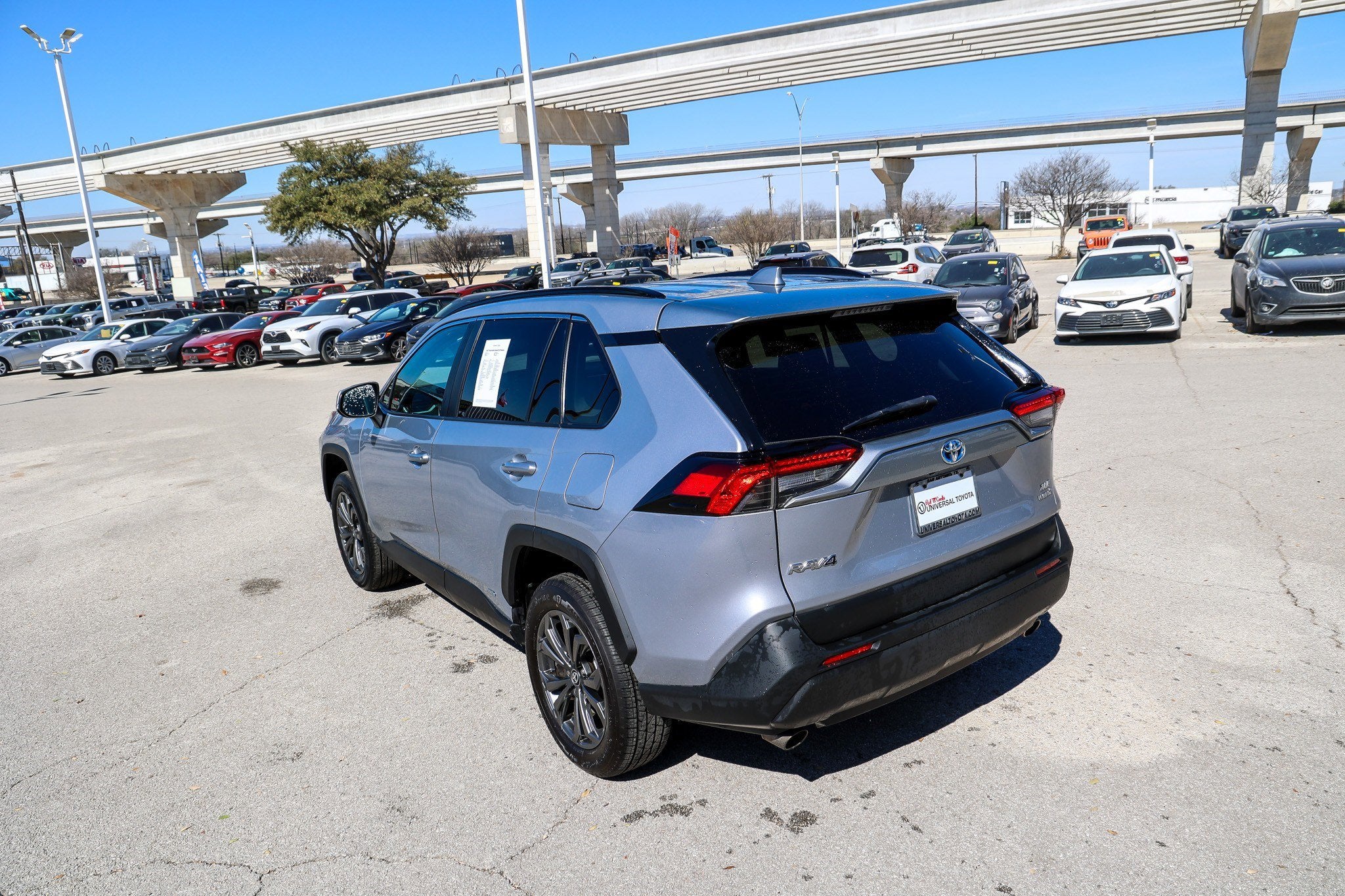 2022 Toyota RAV4 HYBRID Hybrid XLE Premium