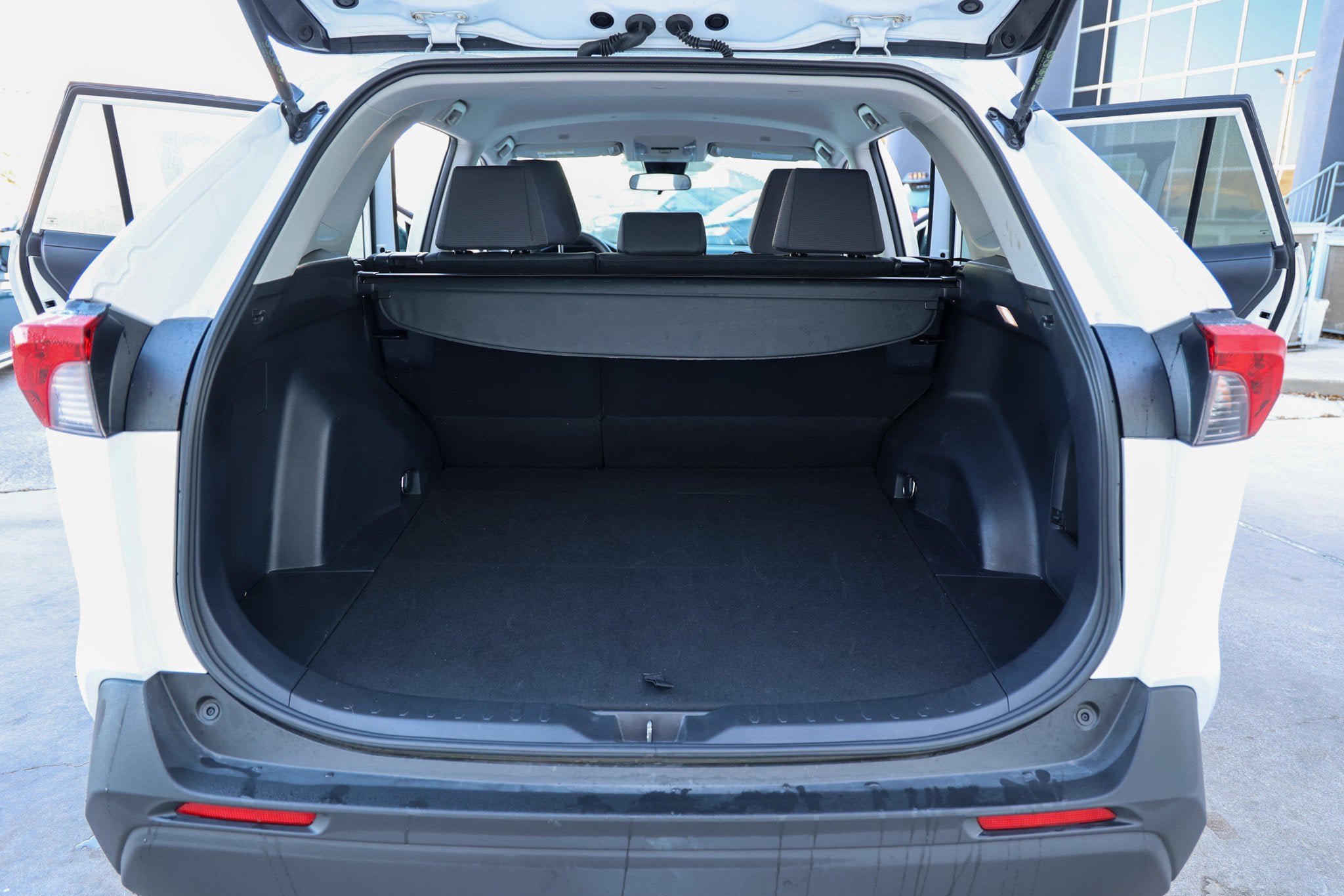 2025 Toyota RAV4 HYBRID Hybrid XLE