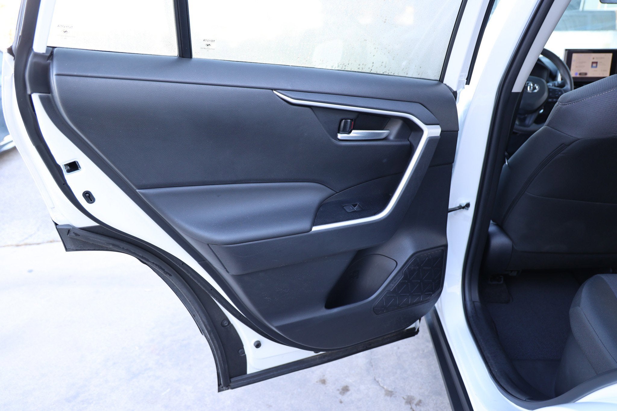 2025 Toyota RAV4 HYBRID Hybrid XLE