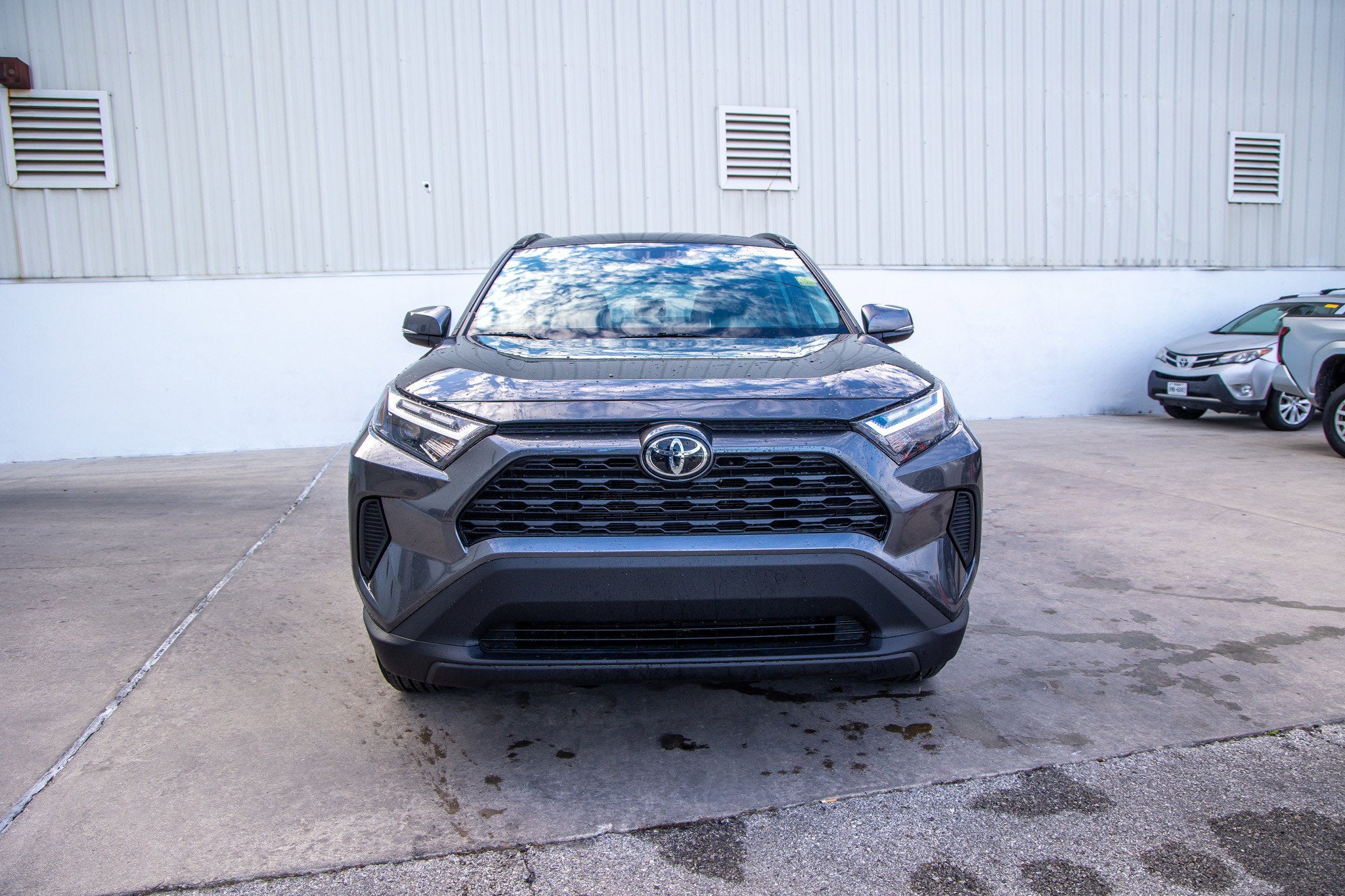 2025 Toyota RAV4 HYBRID Hybrid XLE