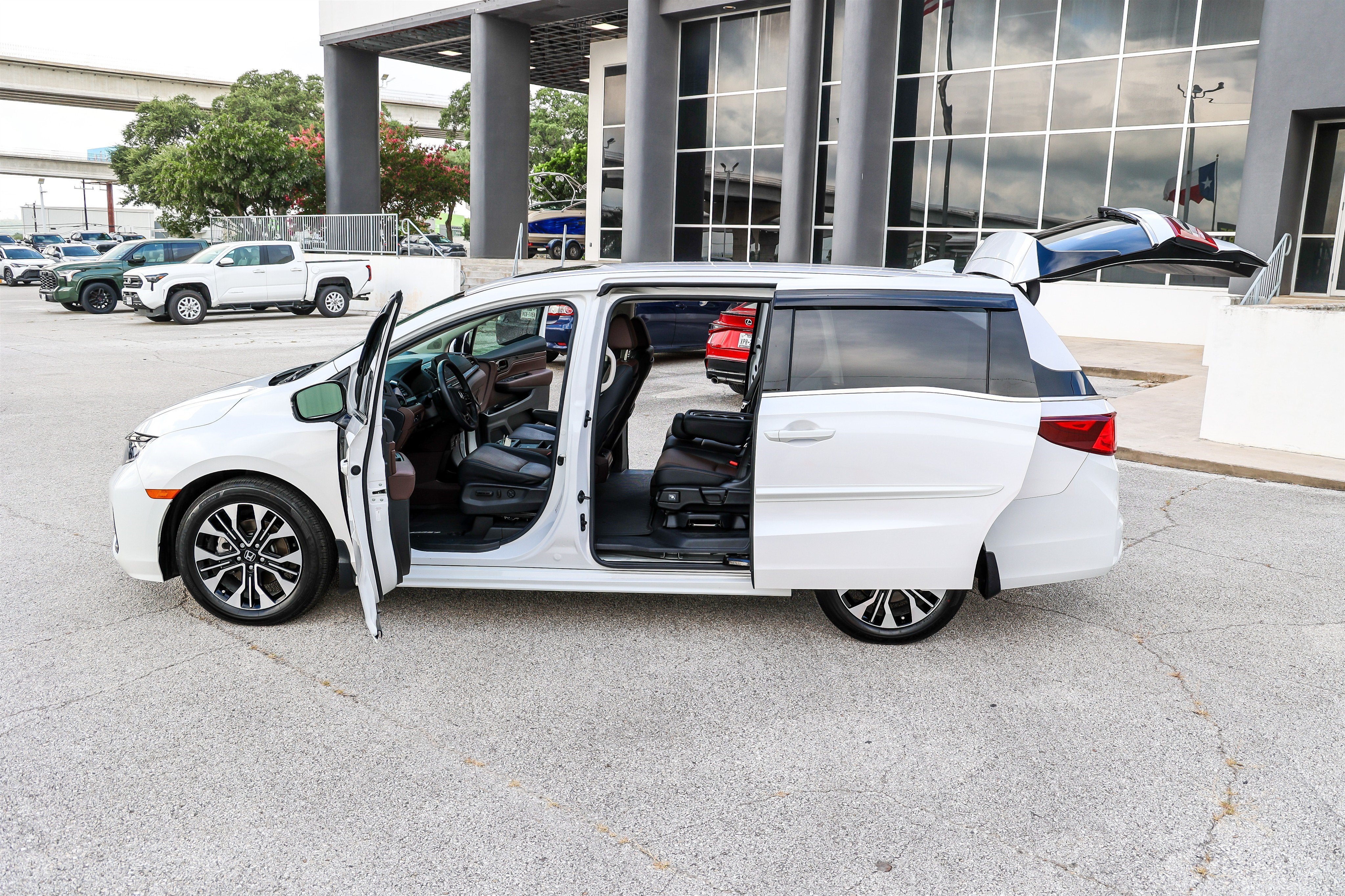 2025 Honda Odyssey Elite