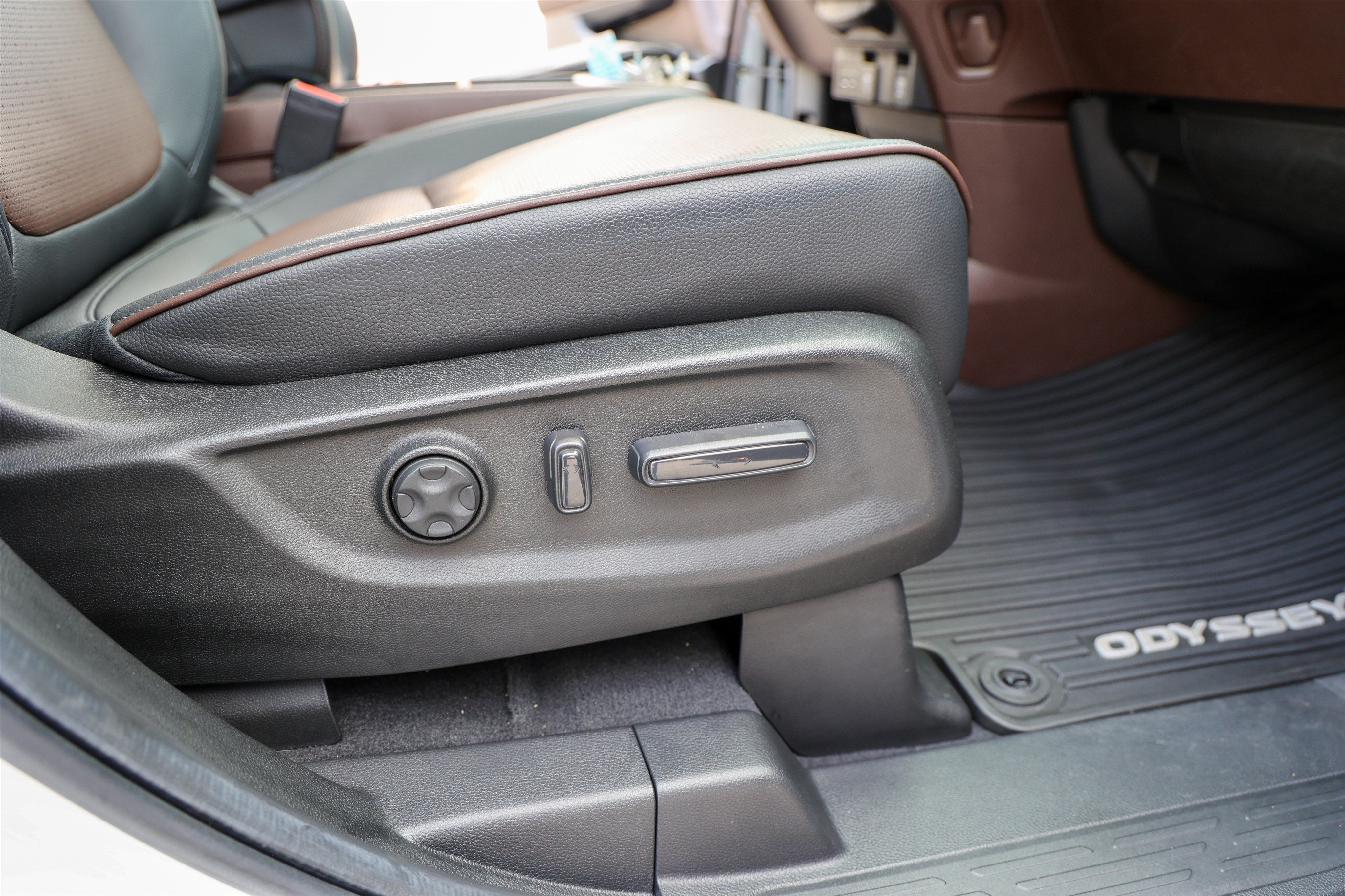 2025 Honda Odyssey Elite