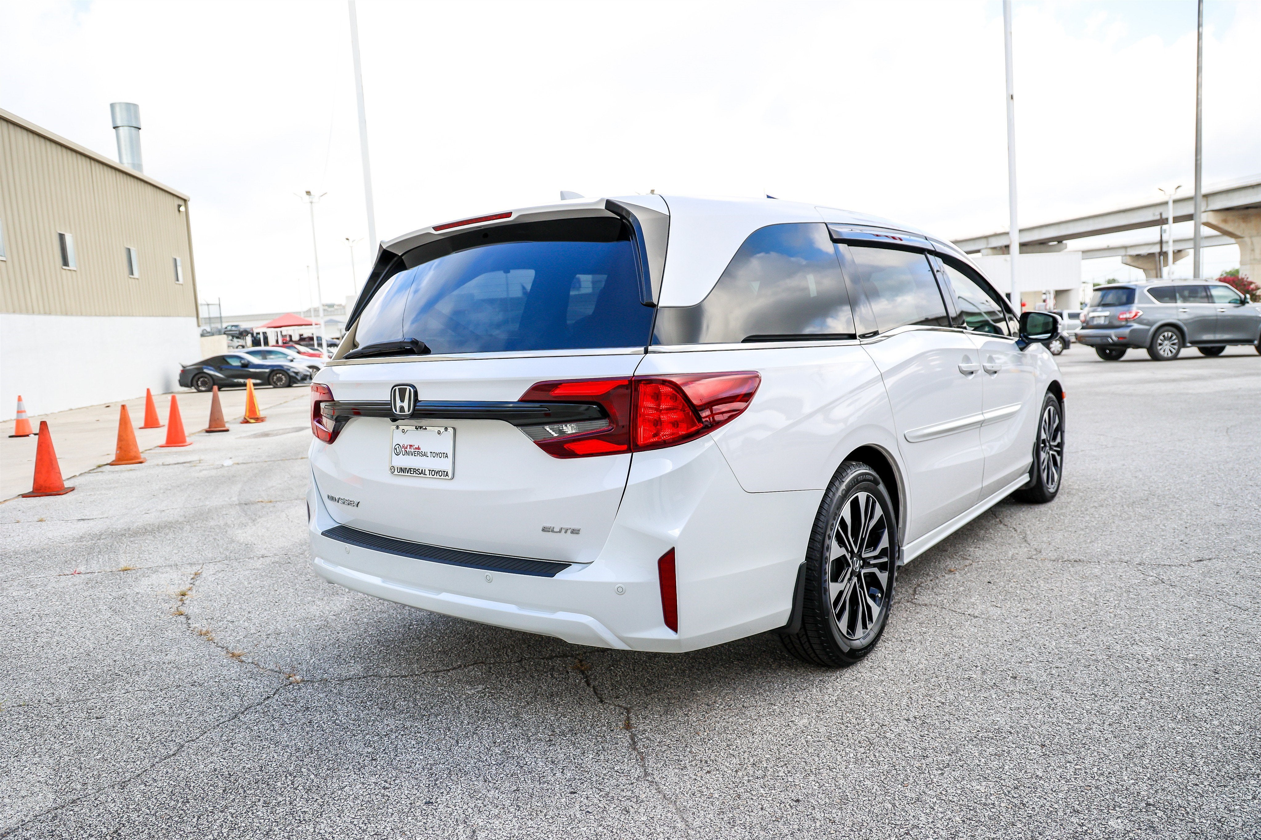2025 Honda Odyssey Elite