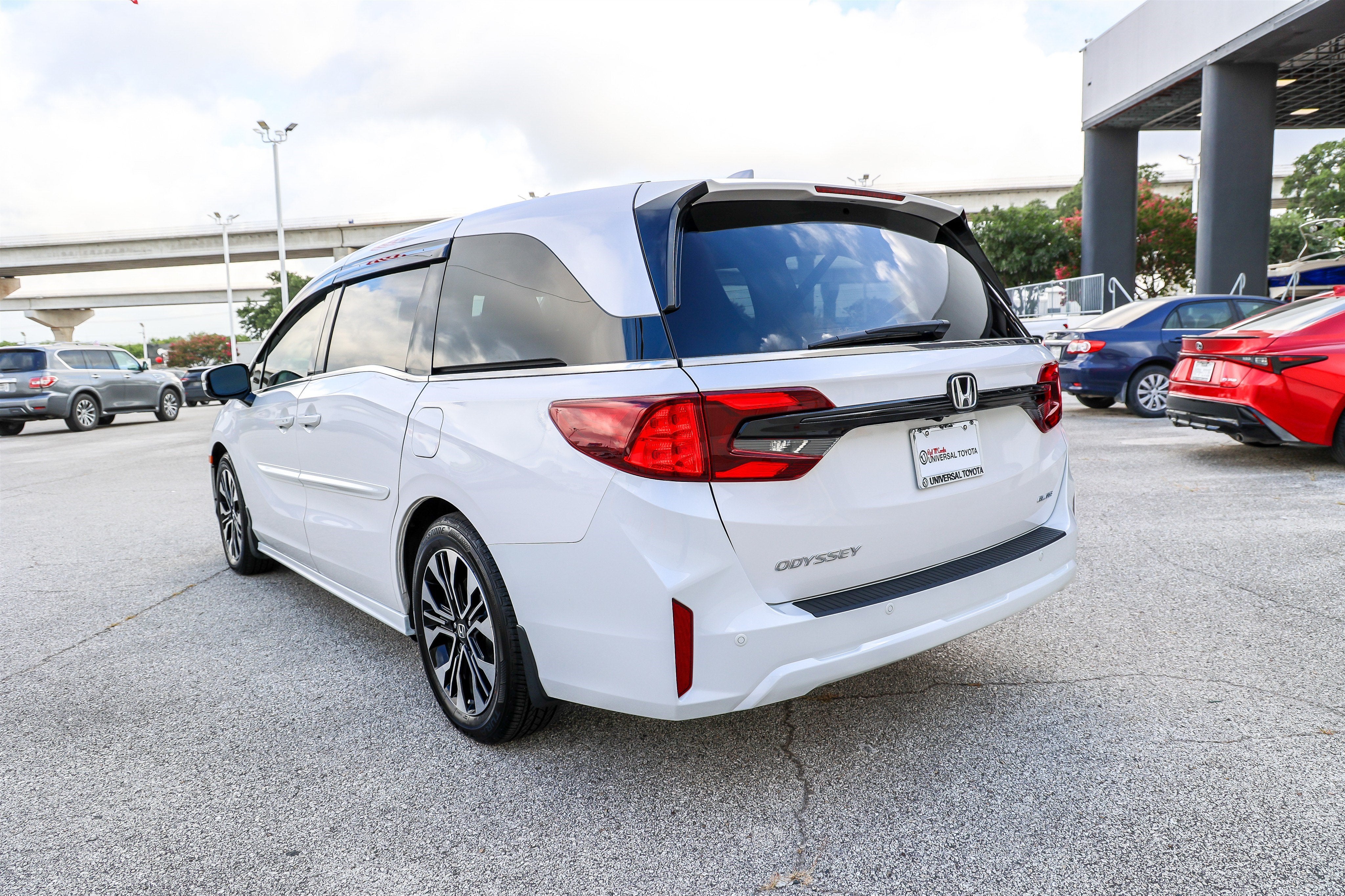 2025 Honda Odyssey Elite