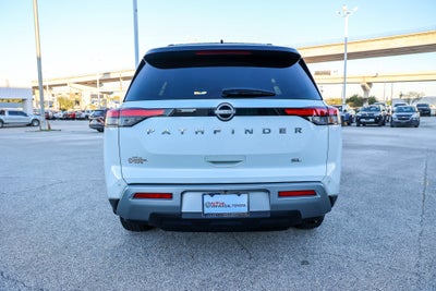 2024 Nissan Pathfinder SL