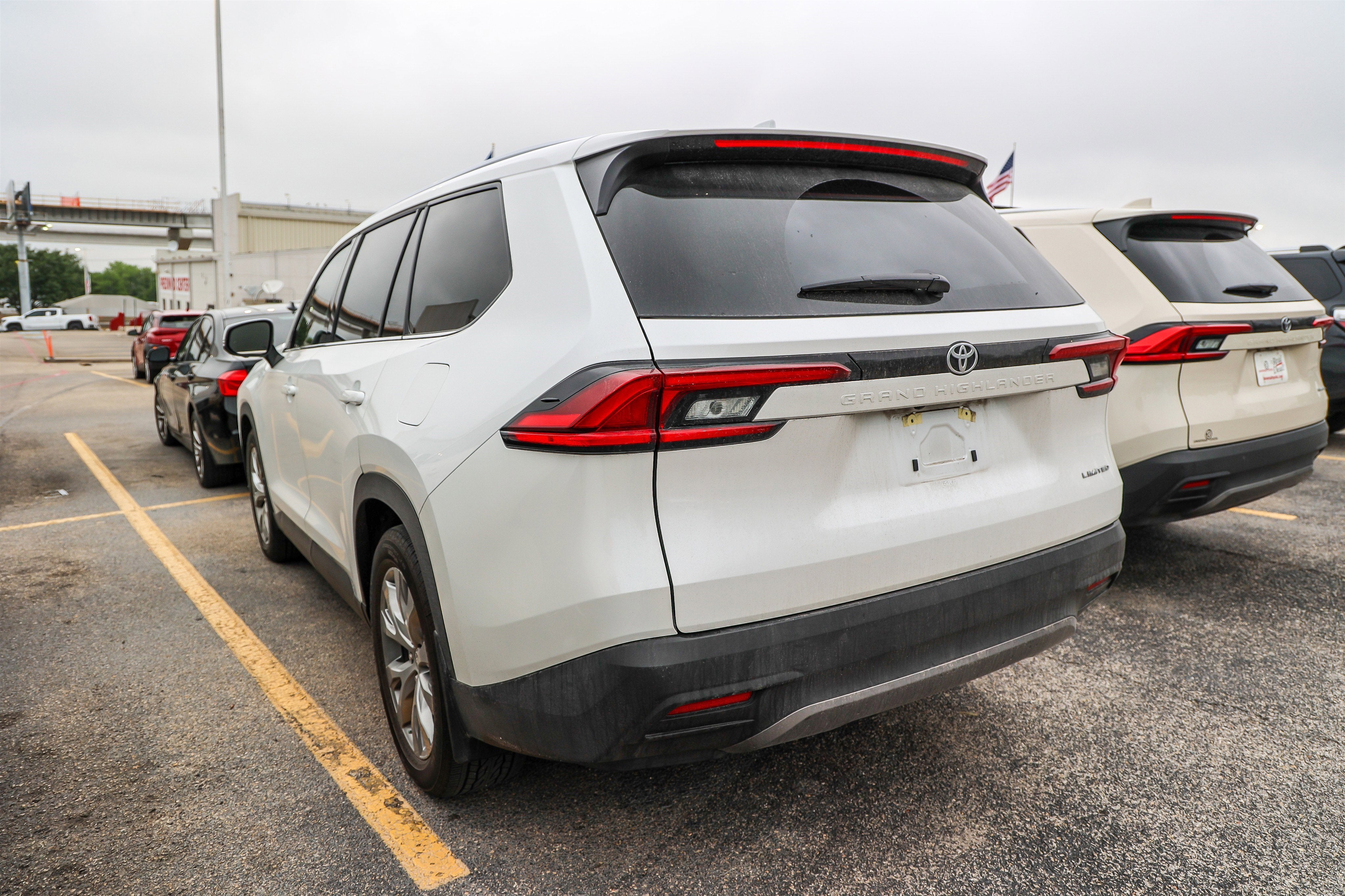 2025 Toyota GRAND HIGHLANDER Limited