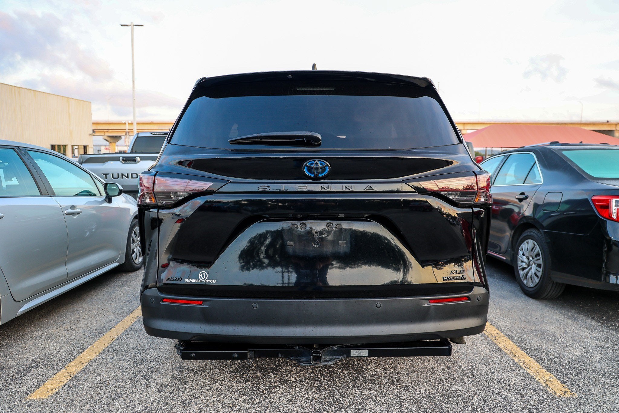 2023 Toyota Sienna Woodland Edition