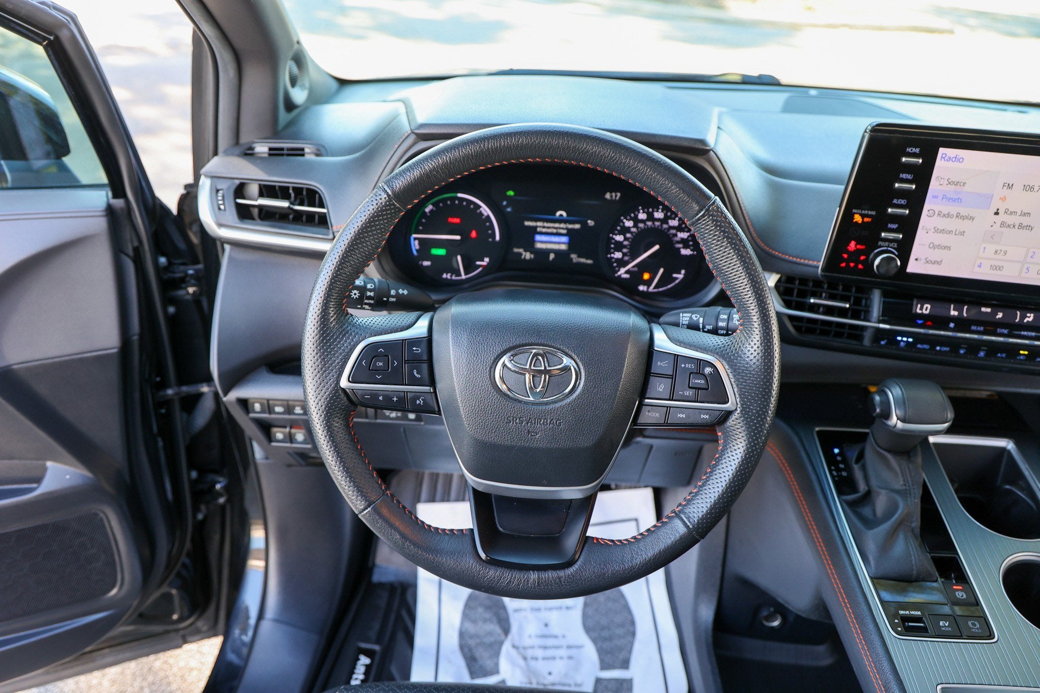 2024 Toyota Sienna XSE