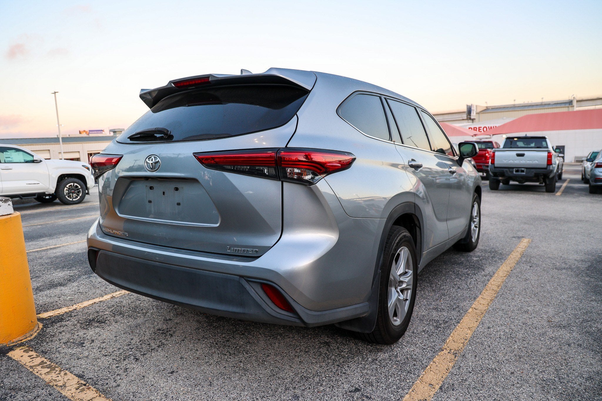 2021 Toyota Highlander L