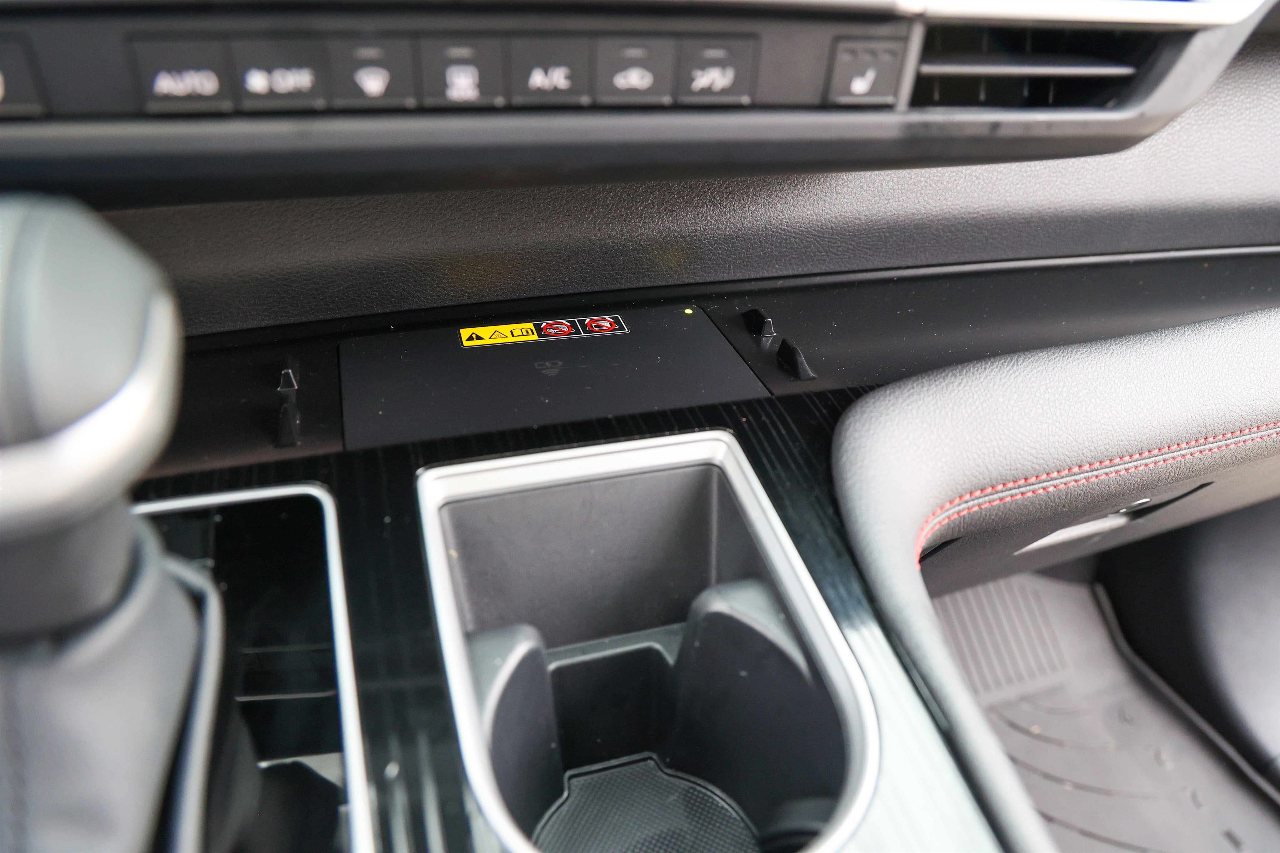 2025 Toyota SIENNA XSE XSE