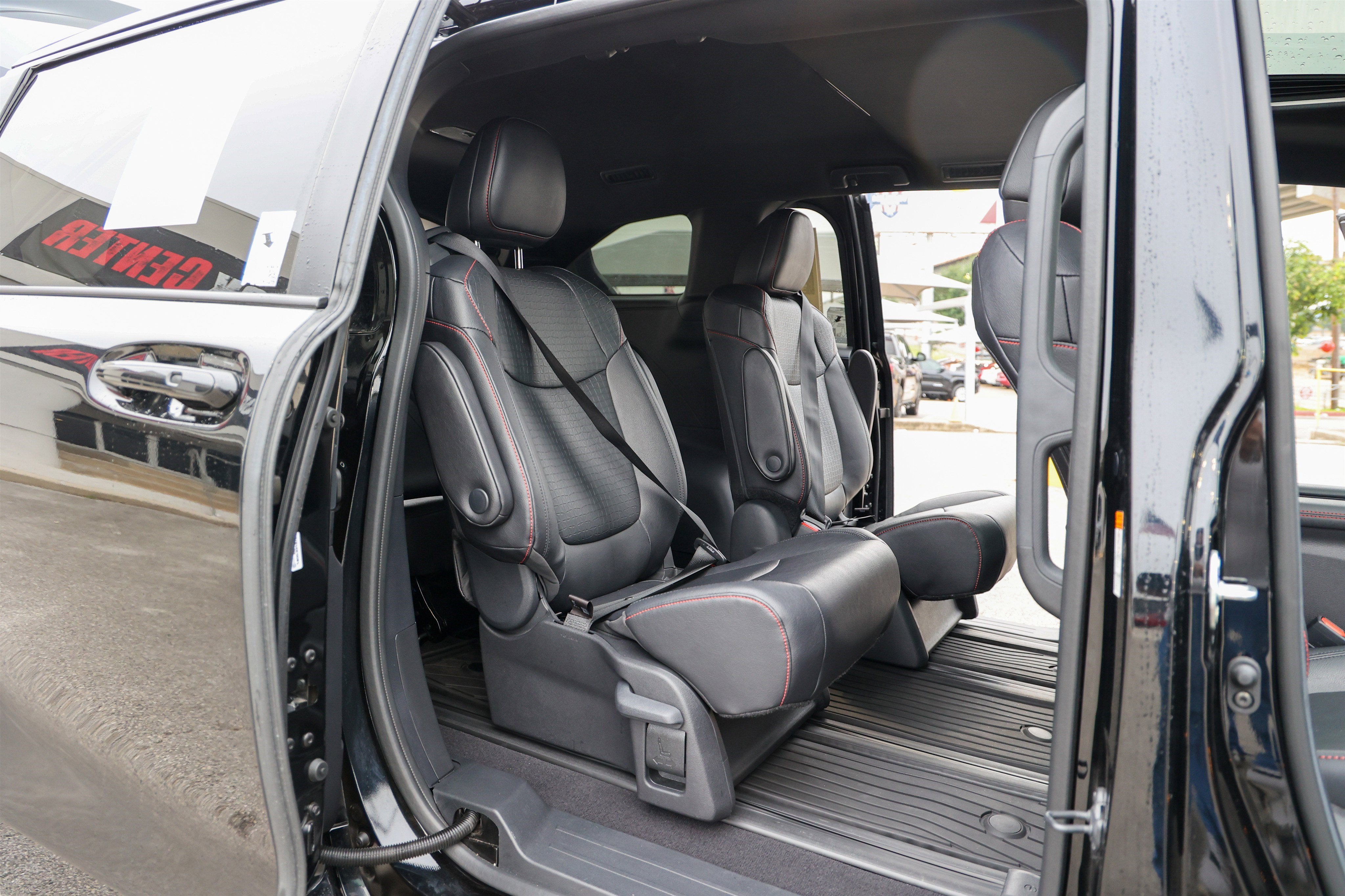 2025 Toyota SIENNA XSE XSE