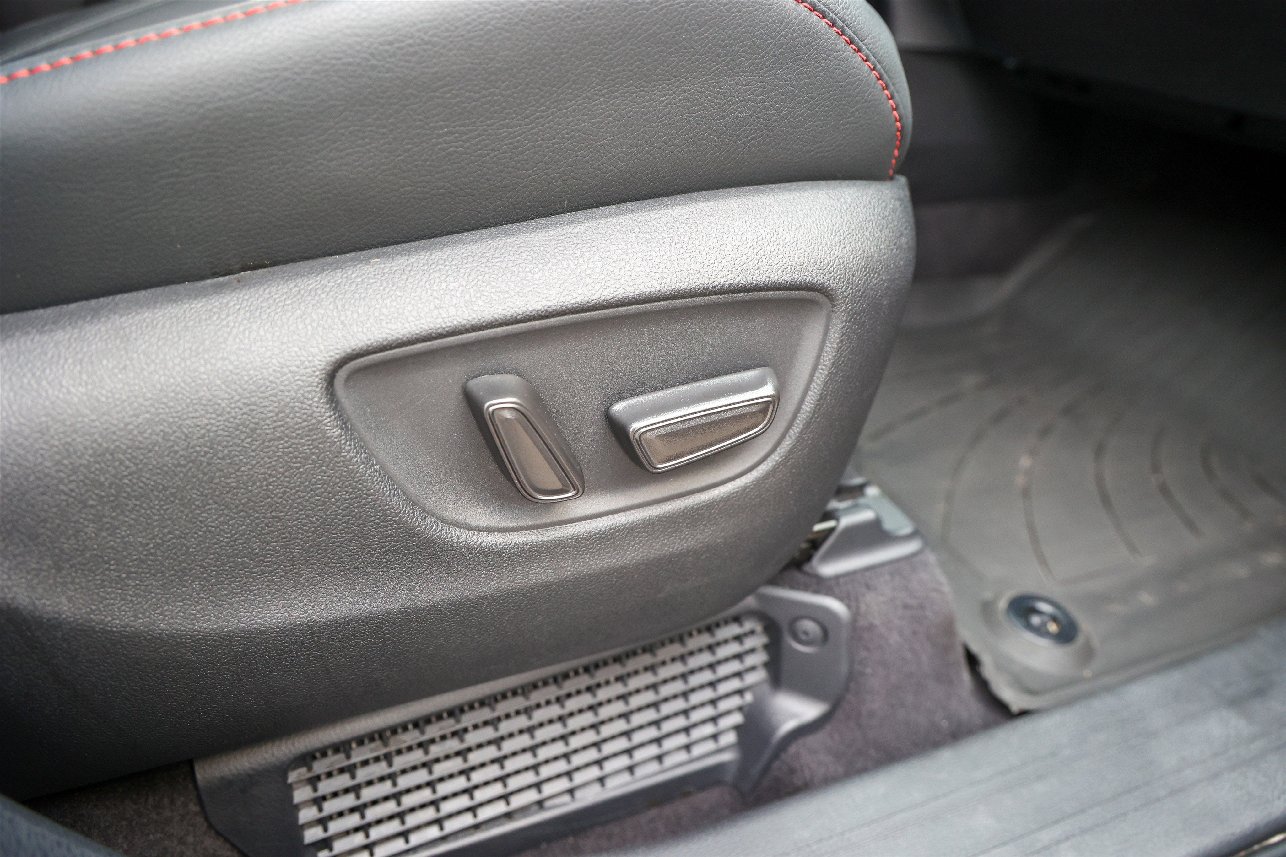 2025 Toyota SIENNA XSE XSE