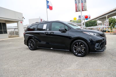 2025 Toyota Sienna XSE