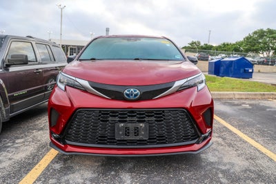 2022 Toyota Sienna XSE