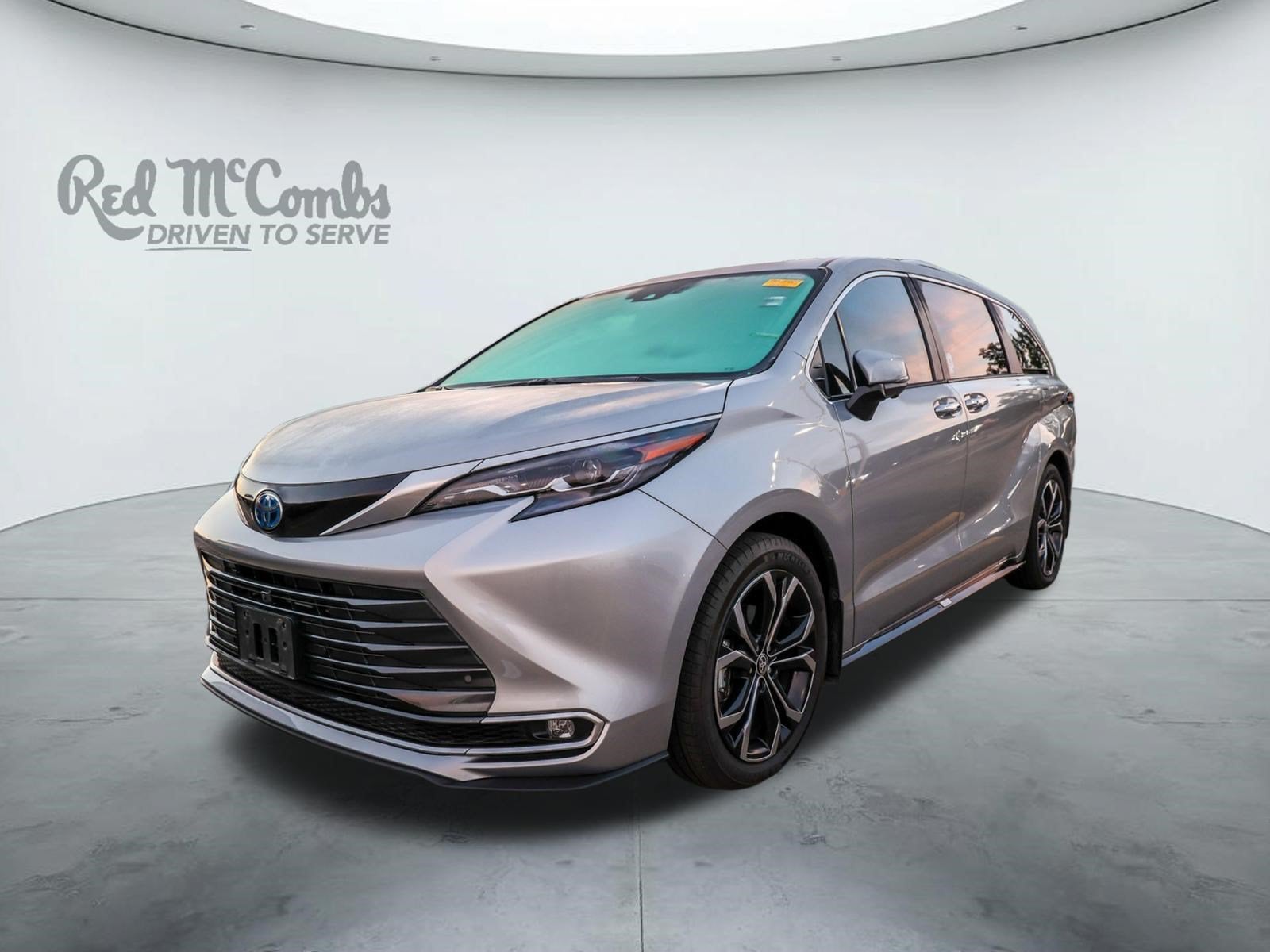 2025 Toyota Sienna Platinum