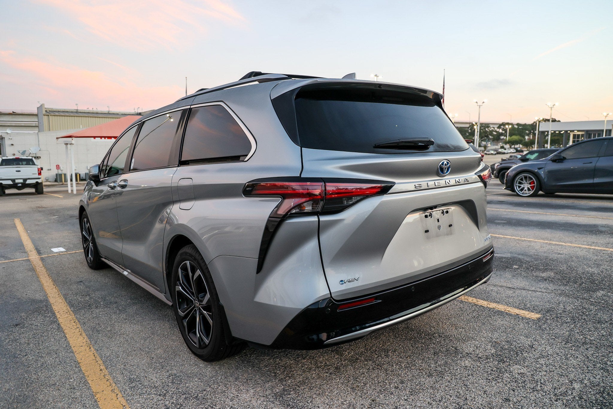 2025 Toyota Sienna Platinum
