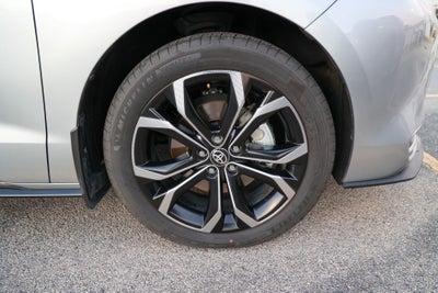 2025 Toyota Sienna Platinum