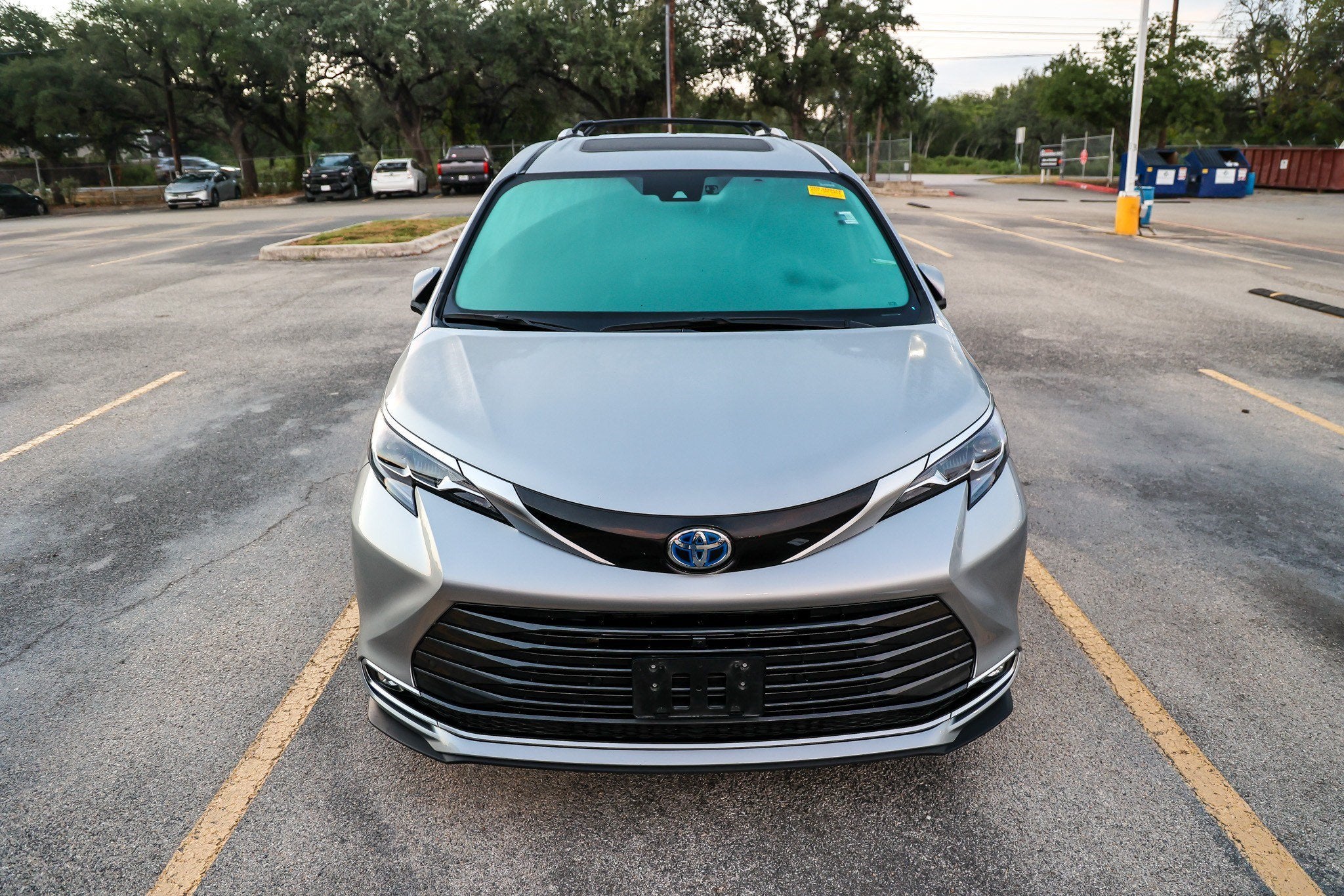 2025 Toyota Sienna Platinum