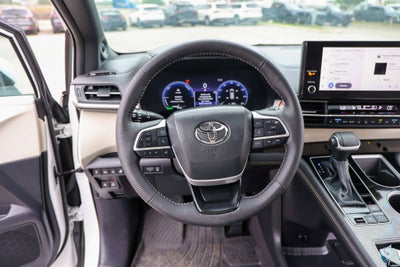 2025 Toyota SIENNA PLATINUM Platinum