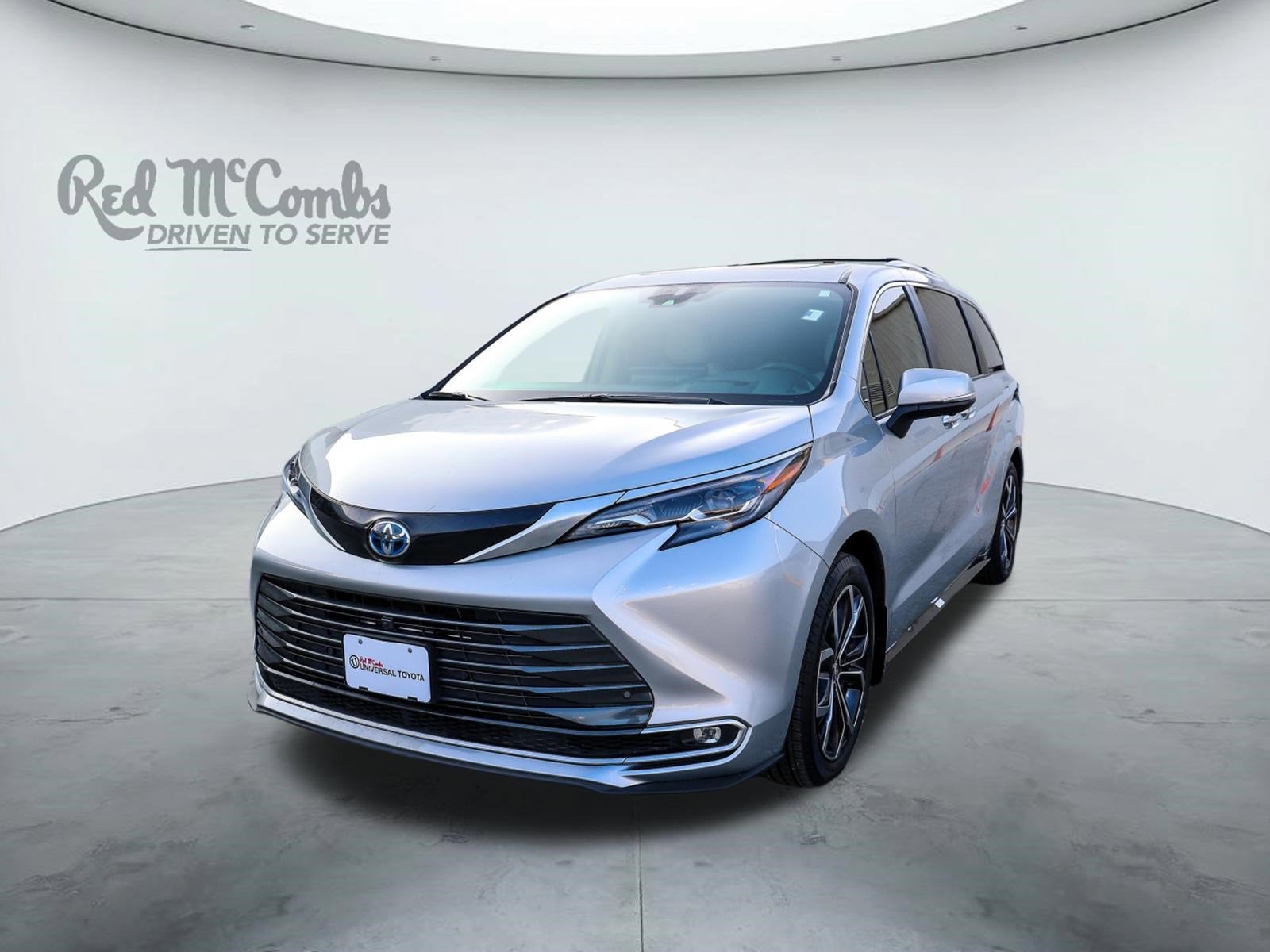 2025 Toyota Sienna Platinum